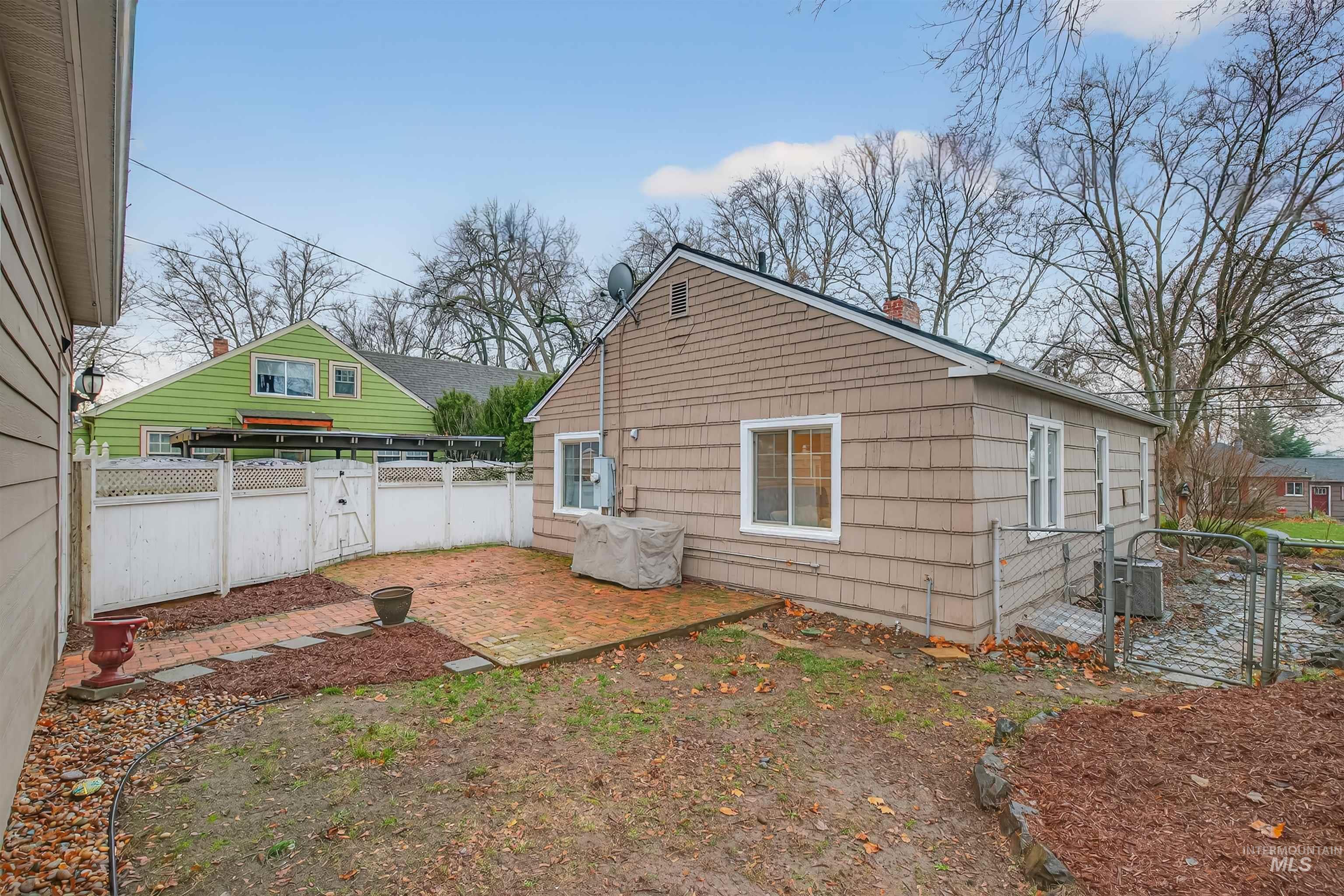 1209 3rd Street, Lewiston, Idaho 83501, 3 Bedrooms, 2 Bathrooms, Residential For Sale, Price $350,000,MLS 98971572