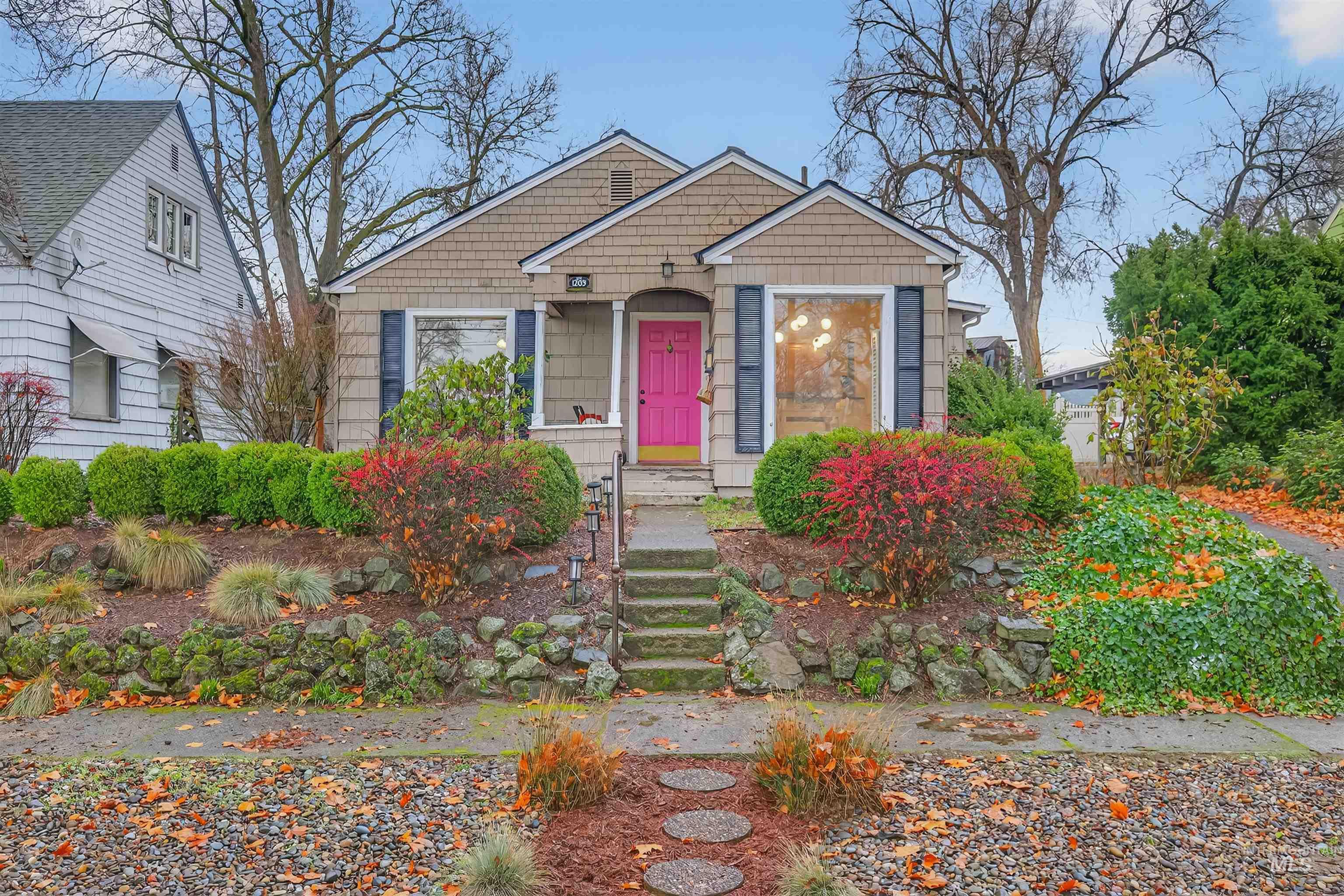 1209 3rd Street, Lewiston, Idaho 83501, 3 Bedrooms, 2 Bathrooms, Residential For Sale, Price $350,000,MLS 98971572