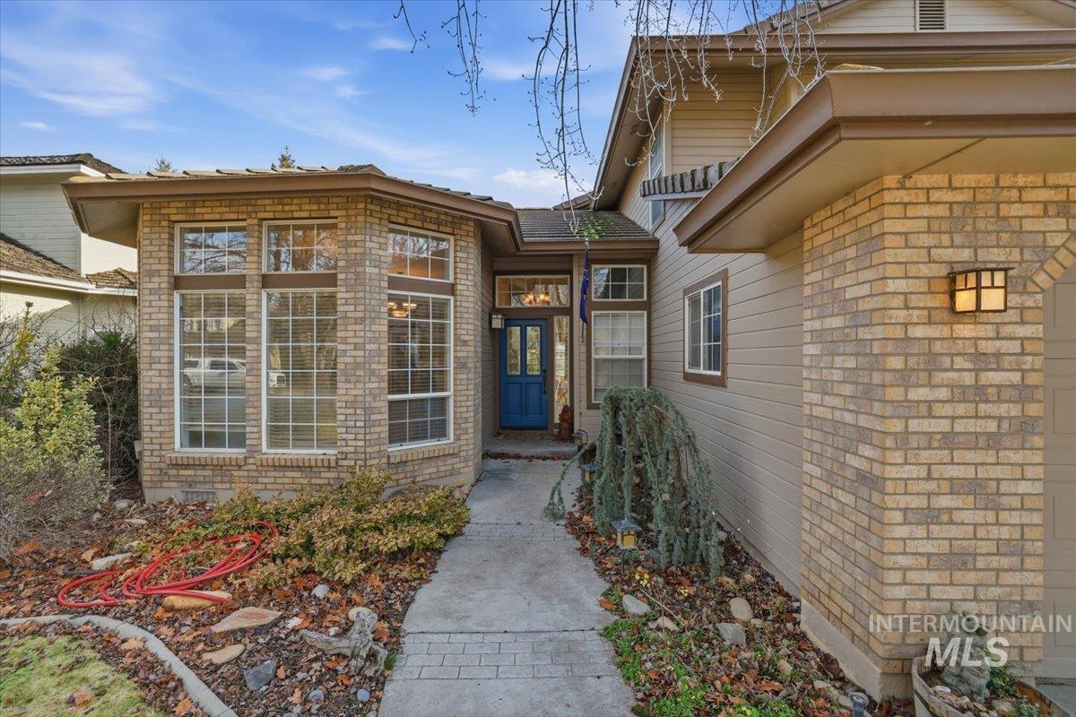 5150 N Watersedge Ave., Boise, Idaho 83714, 4 Bedrooms, 3 Bathrooms, Residential For Sale, Price $709,900,MLS 98971575