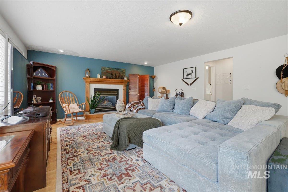 5150 N Watersedge Ave., Boise, Idaho 83714, 4 Bedrooms, 3 Bathrooms, Residential For Sale, Price $709,900,MLS 98971575