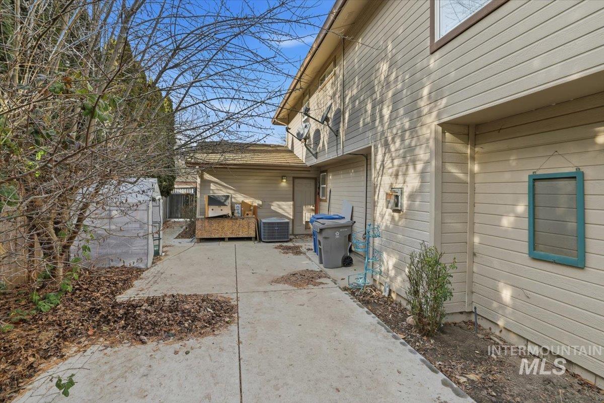 5150 N Watersedge Ave., Boise, Idaho 83714, 4 Bedrooms, 3 Bathrooms, Residential For Sale, Price $709,900,MLS 98971575