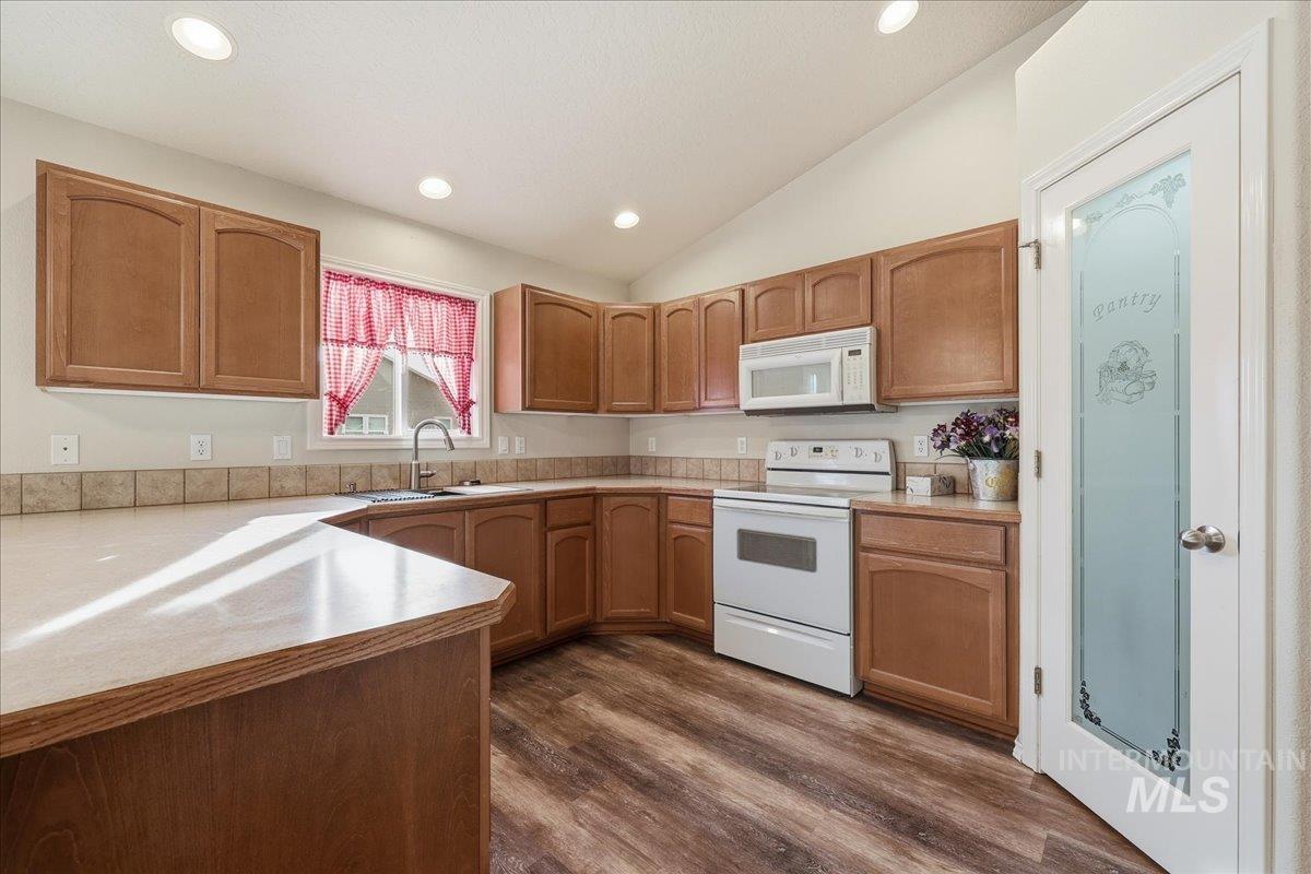 703 Prince Ave, Wilder, Idaho 83676, 3 Bedrooms, 2 Bathrooms, Residential For Sale, Price $340,000,MLS 98971579