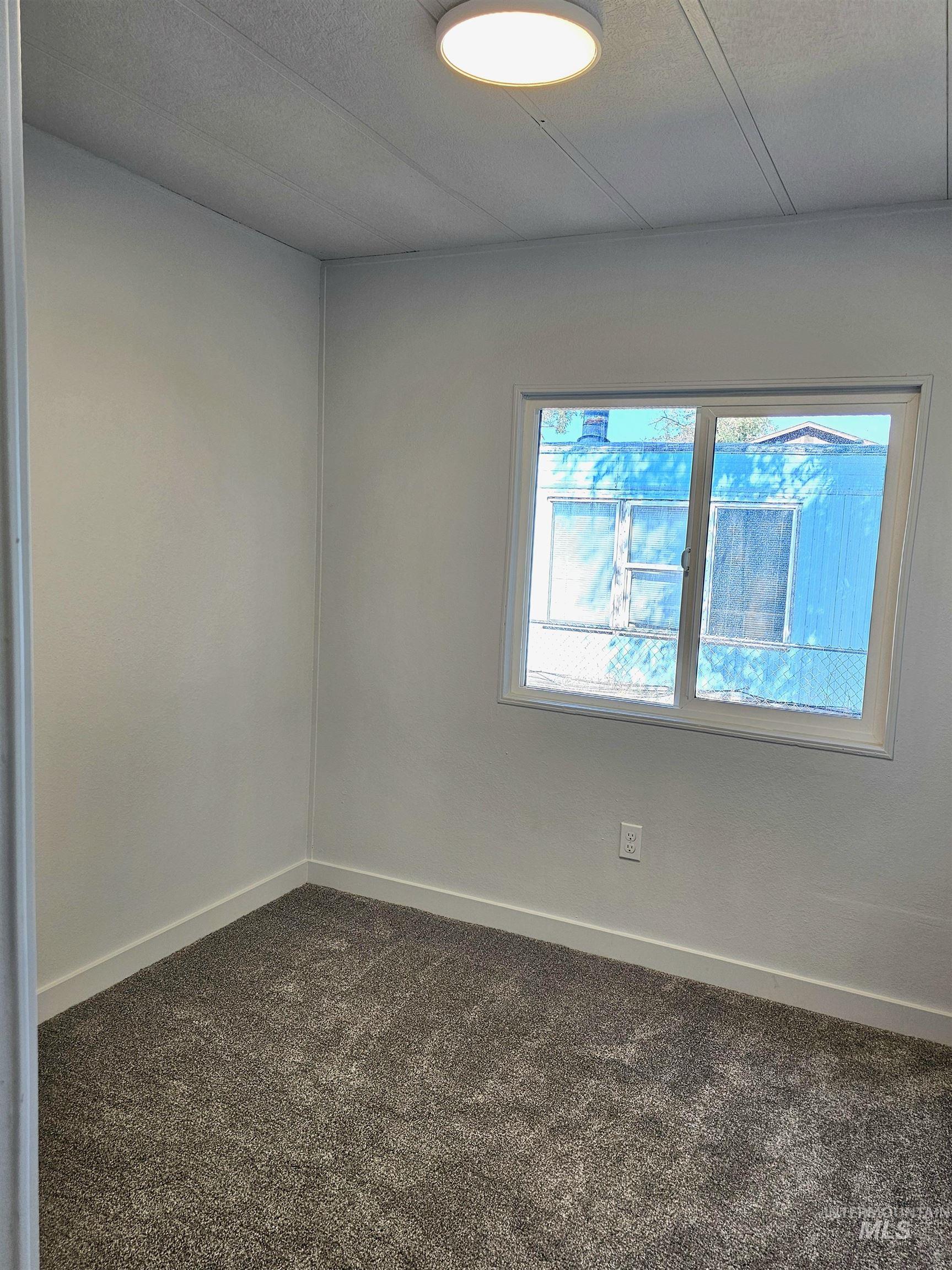 309 E 39th Street, Garden City, Idaho 83714, 2 Bedrooms, 1 Bathroom, Residential For Sale, Price $65,000,MLS 98971582