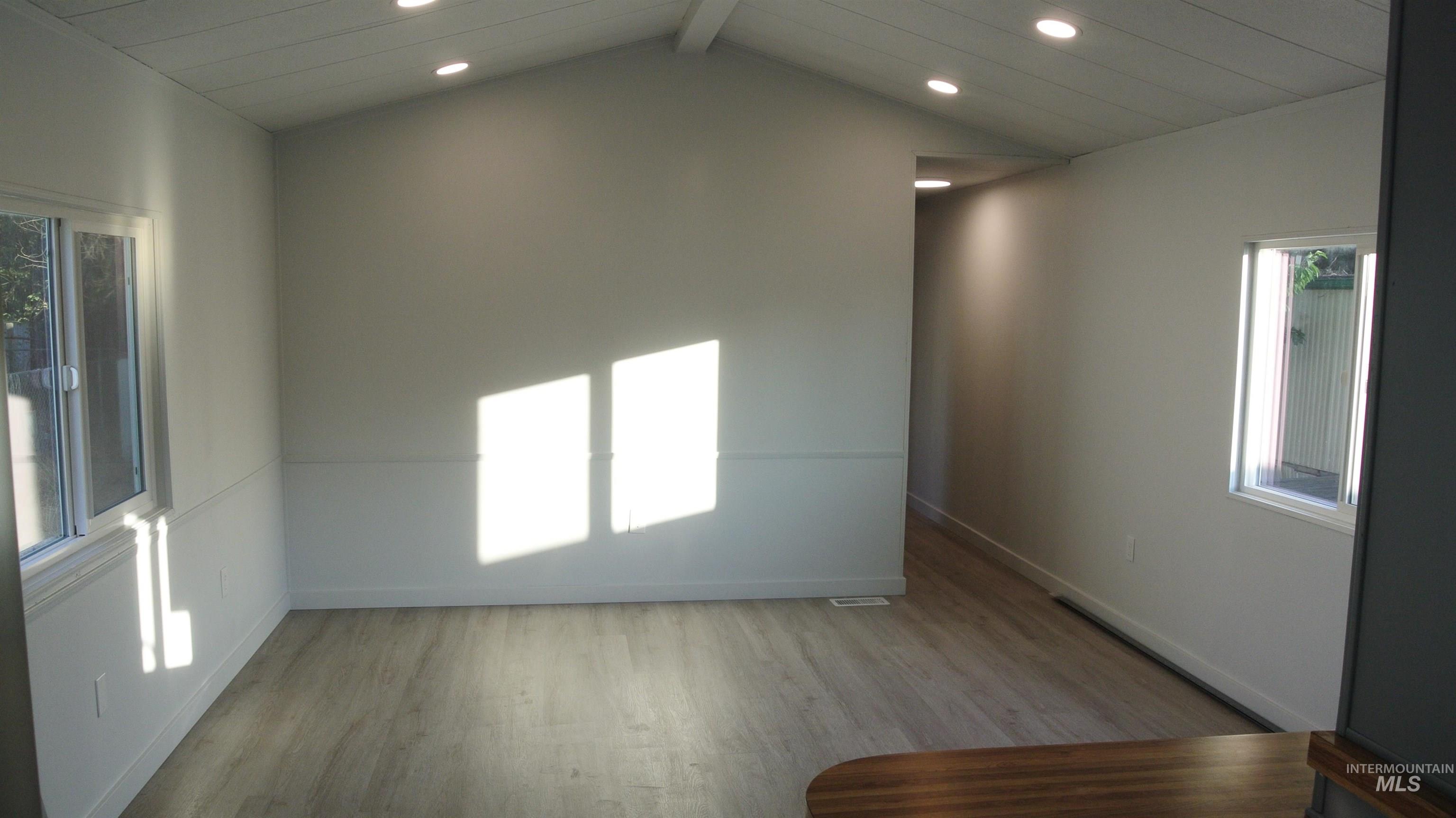 309 E 39th Street, Garden City, Idaho 83714, 2 Bedrooms, 1 Bathroom, Residential For Sale, Price $65,000,MLS 98971582