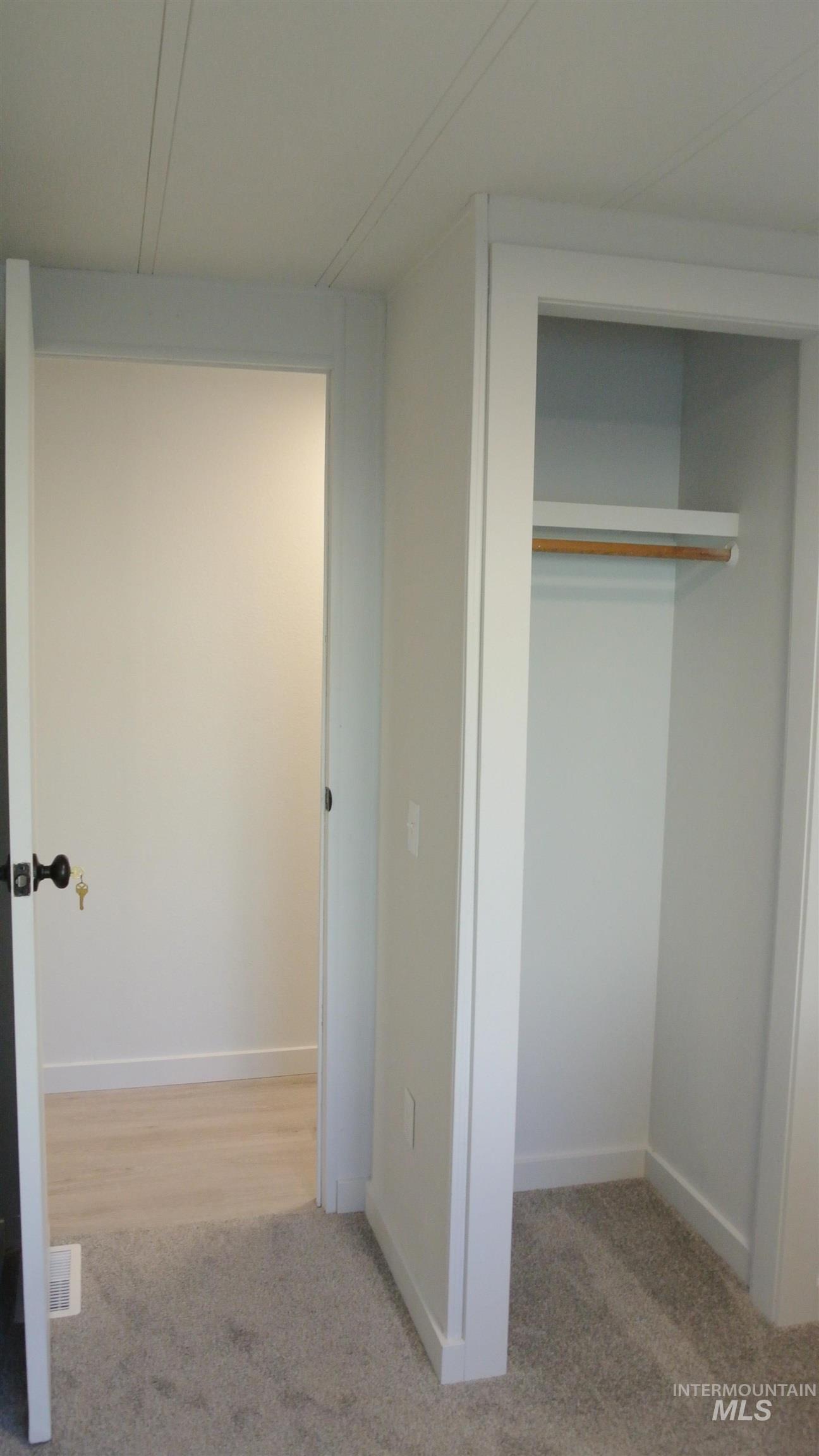 309 E 39th Street, Garden City, Idaho 83714, 2 Bedrooms, 1 Bathroom, Residential For Sale, Price $65,000,MLS 98971582