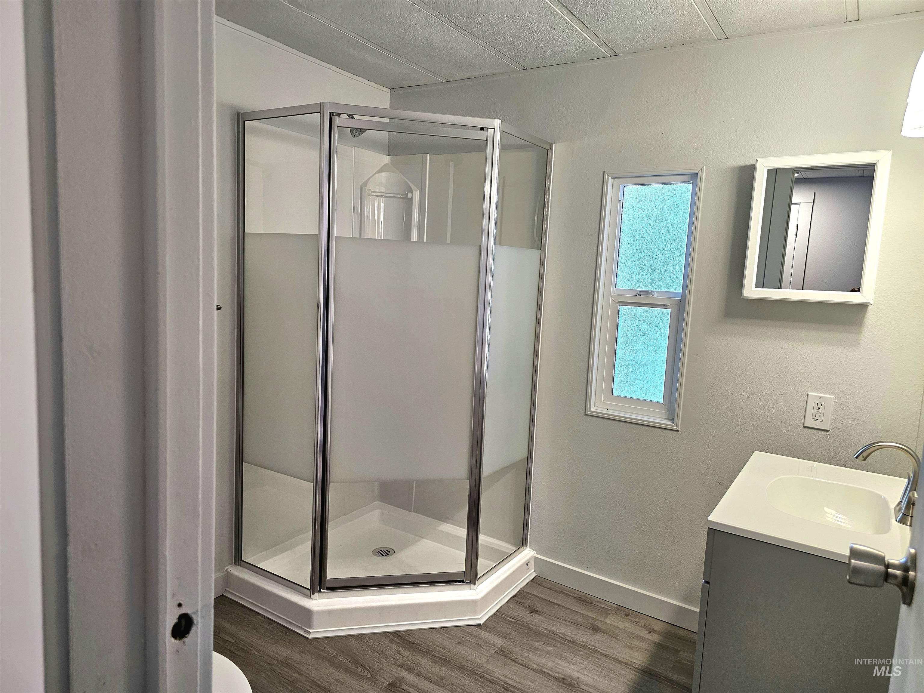 309 E 39th Street, Garden City, Idaho 83714, 2 Bedrooms, 1 Bathroom, Residential For Sale, Price $65,000,MLS 98971582