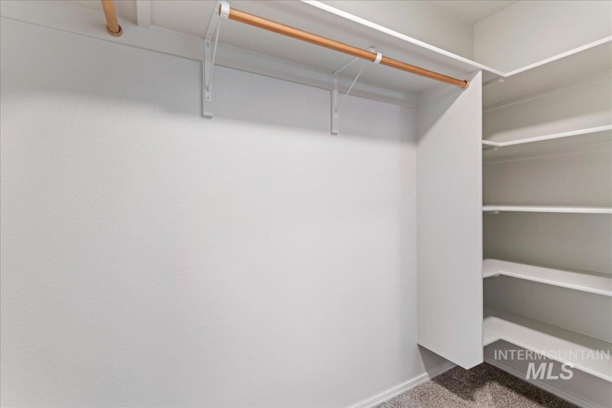 961 W Apple Pine St, Meridian, Idaho 83646-6058, 3 Bedrooms, 2.5 Bathrooms, Residential For Sale, Price $384,990,MLS 98971583