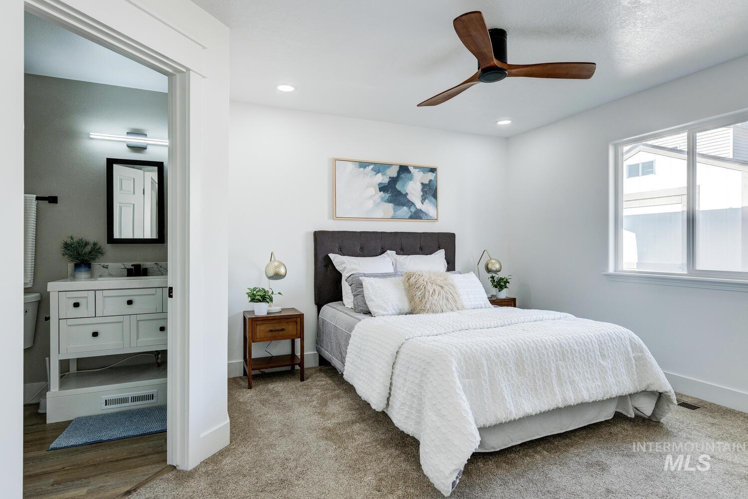 1009 Gold Creek Dr, Caldwell, Idaho 83607, 3 Bedrooms, 2 Bathrooms, Residential For Sale, Price $330,000,MLS 98971586