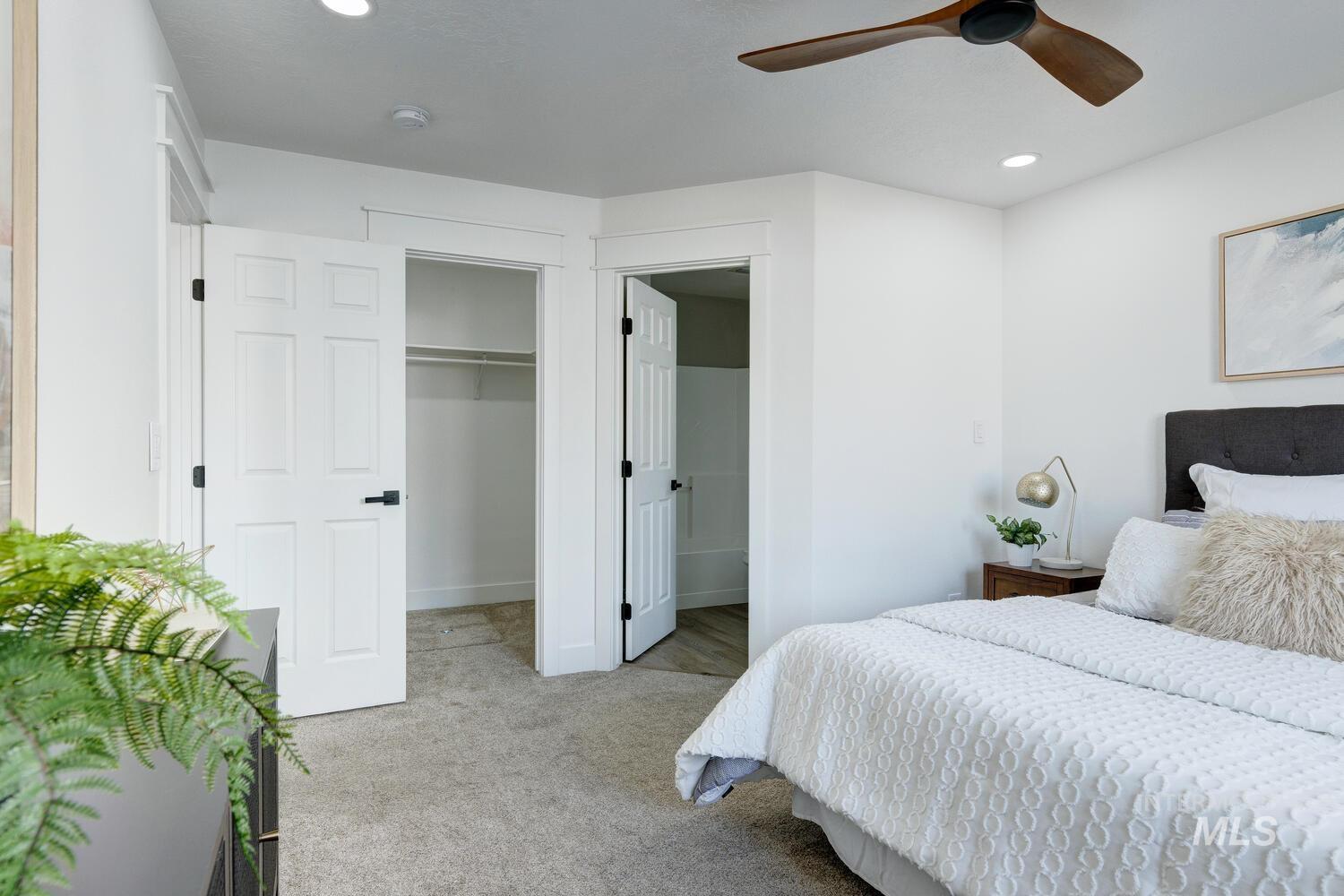 1009 Gold Creek Dr, Caldwell, Idaho 83607, 3 Bedrooms, 2 Bathrooms, Residential For Sale, Price $330,000,MLS 98971586