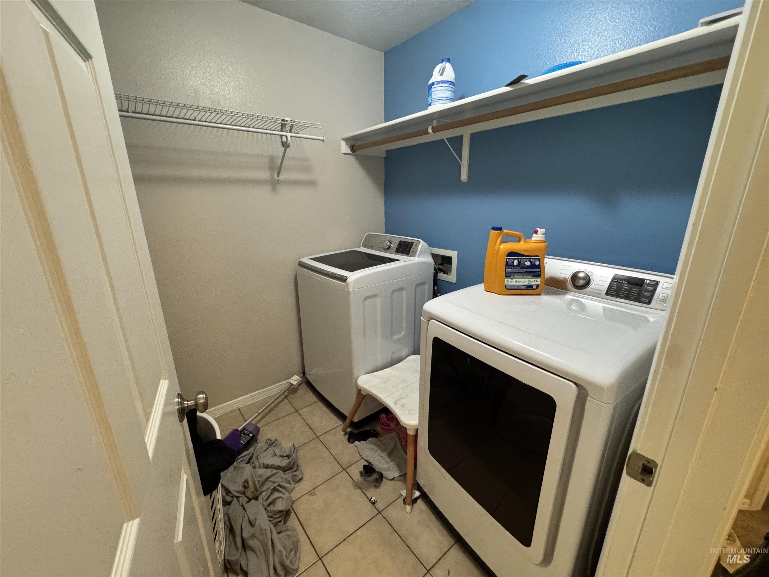 19613 commonwealth ave, Caldwell, Idaho 83605, 4 Bedrooms, 2.5 Bathrooms, Residential For Sale, Price $324,900,MLS 98971588