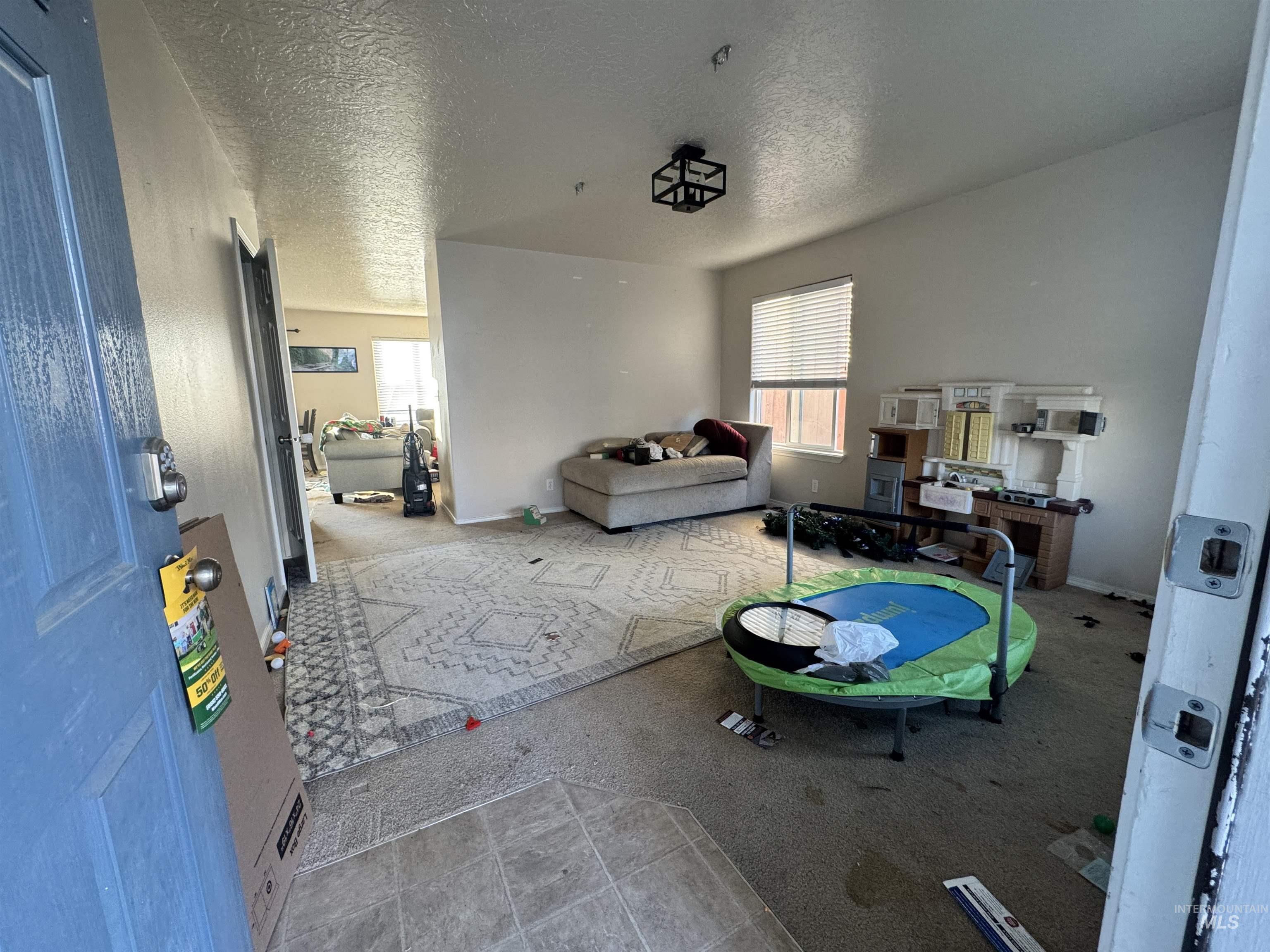 19613 commonwealth ave, Caldwell, Idaho 83605, 4 Bedrooms, 2.5 Bathrooms, Residential For Sale, Price $324,900,MLS 98971588