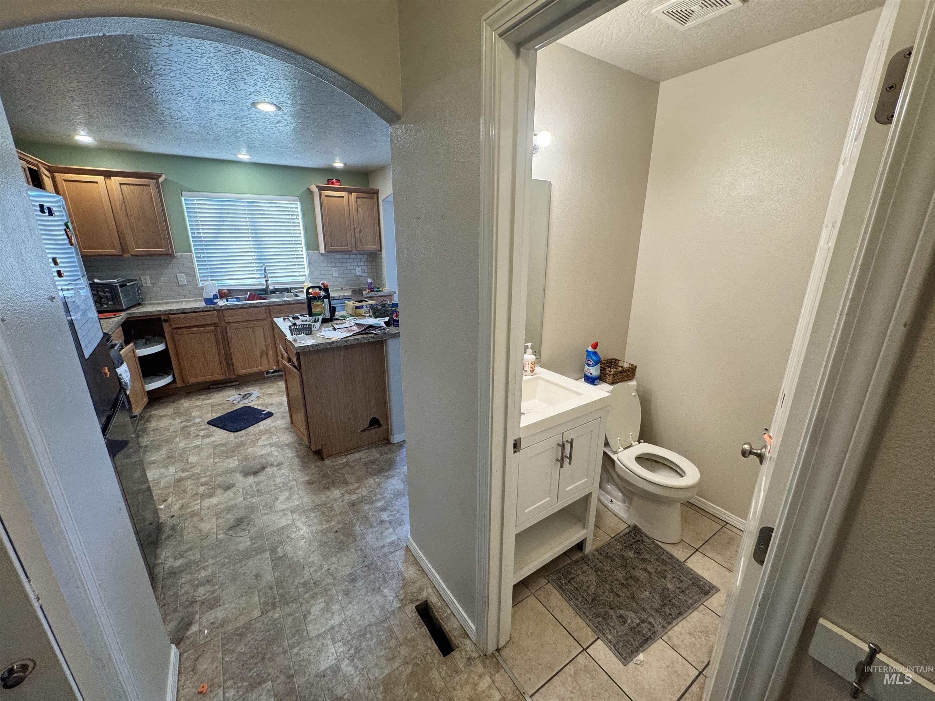 19613 commonwealth ave, Caldwell, Idaho 83605, 4 Bedrooms, 2.5 Bathrooms, Residential For Sale, Price $324,900,MLS 98971588