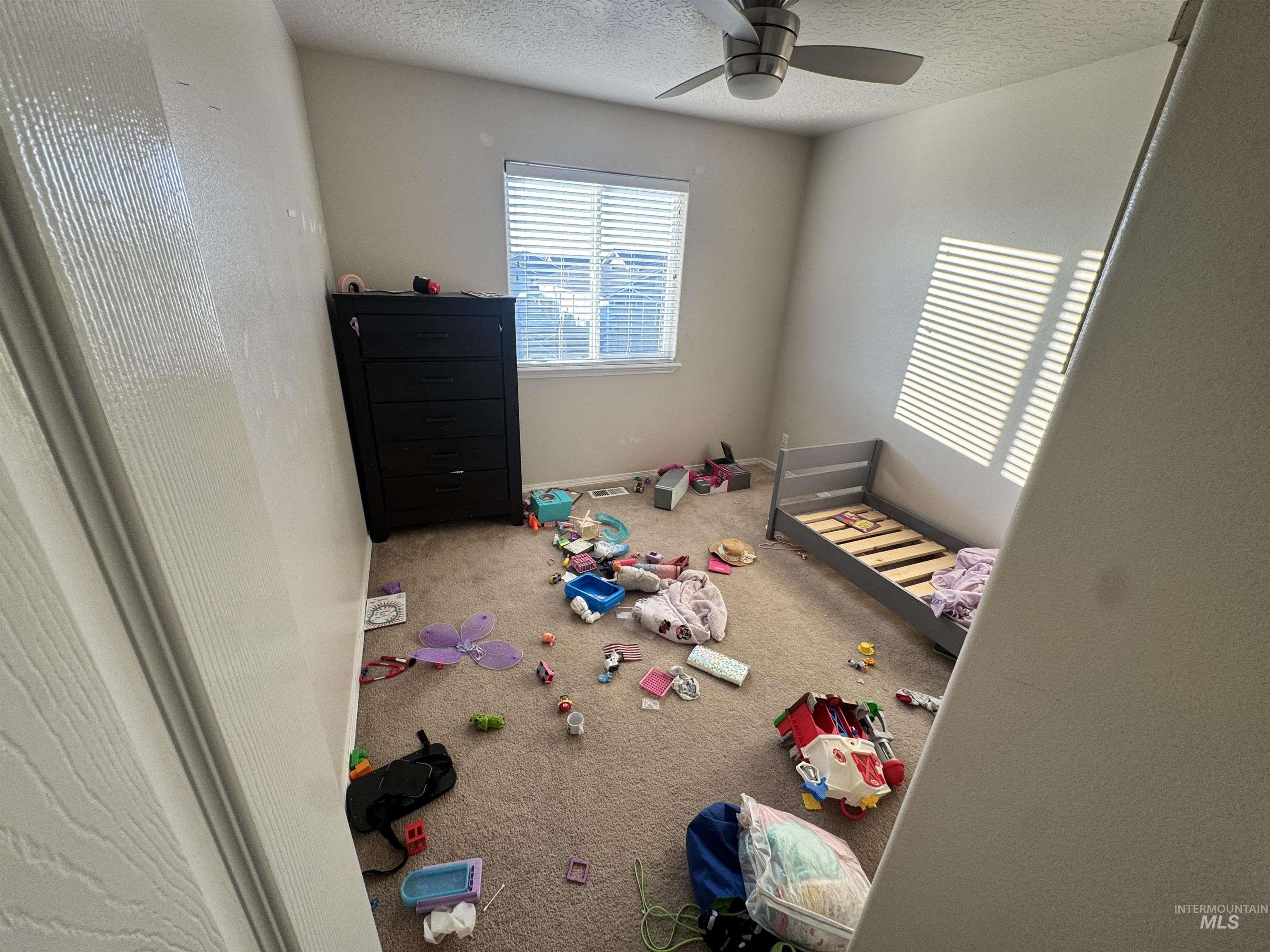 19613 commonwealth ave, Caldwell, Idaho 83605, 4 Bedrooms, 2.5 Bathrooms, Residential For Sale, Price $324,900,MLS 98971588