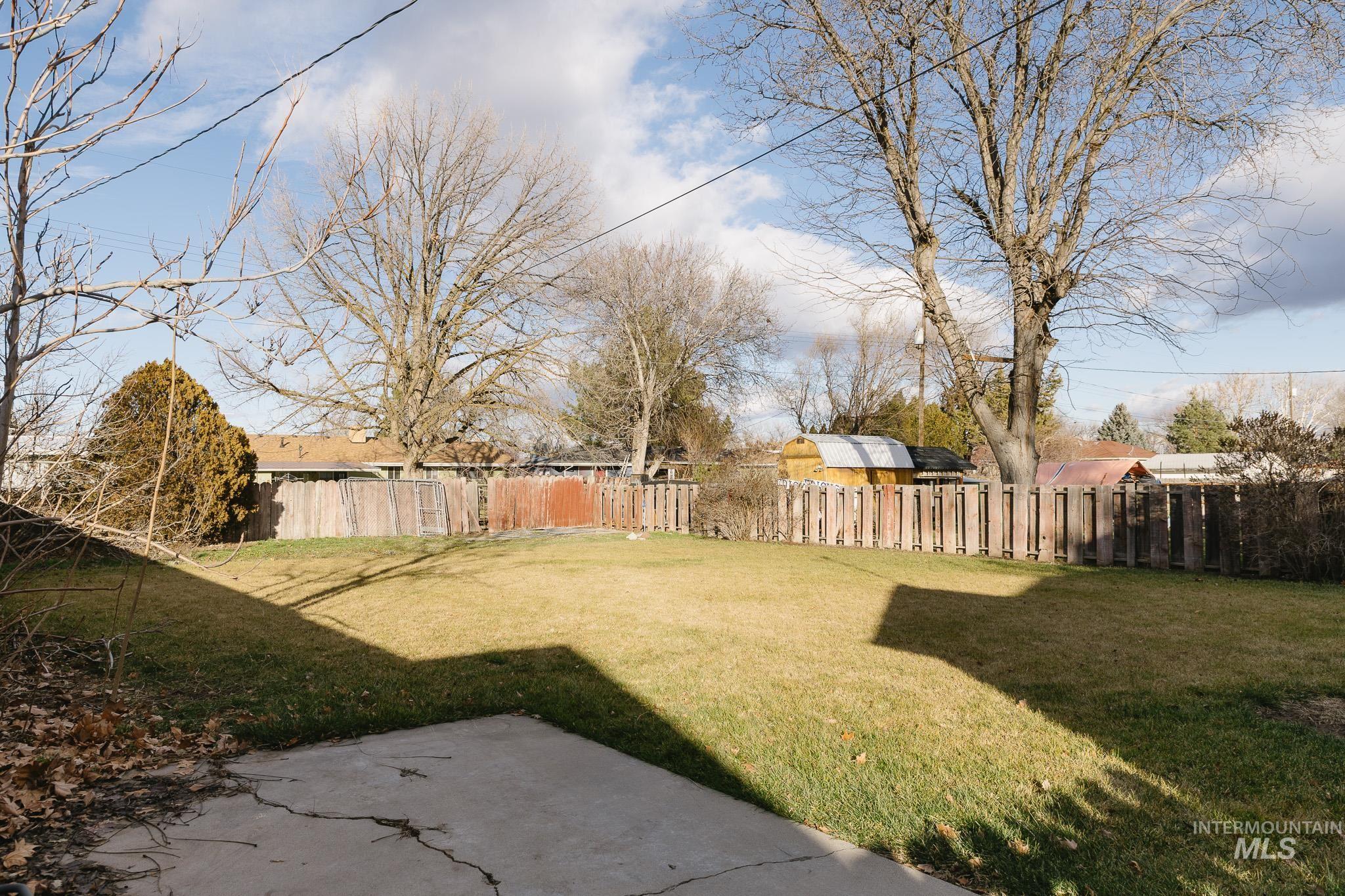 1225 SW 3rd Avenue, Ontario, Oregon 97914, 3 Bedrooms, 2 Bathrooms, Residential For Sale, Price $274,900,MLS 98971591