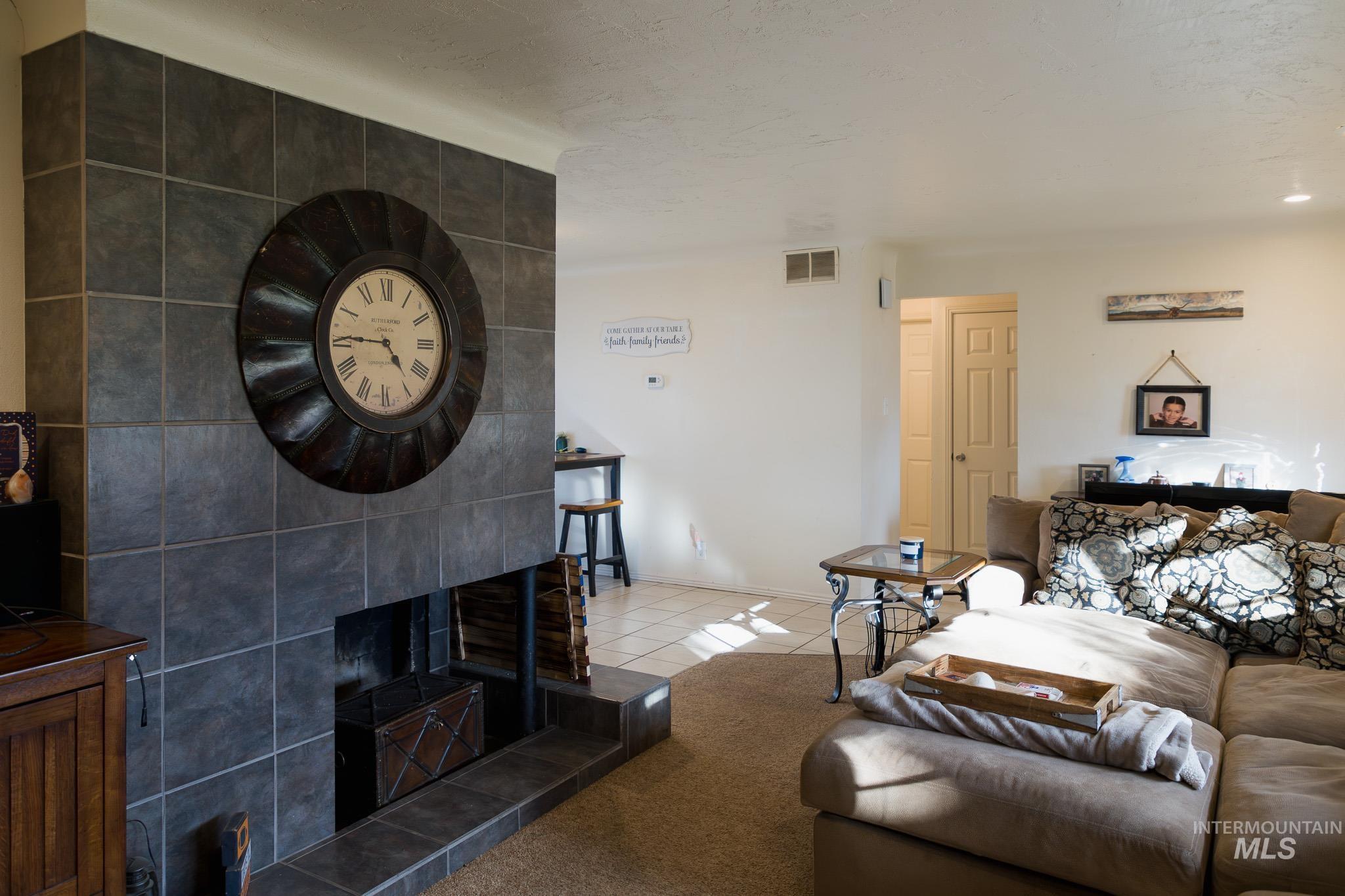 1225 SW 3rd Avenue, Ontario, Oregon 97914, 3 Bedrooms, 2 Bathrooms, Residential For Sale, Price $274,900,MLS 98971591