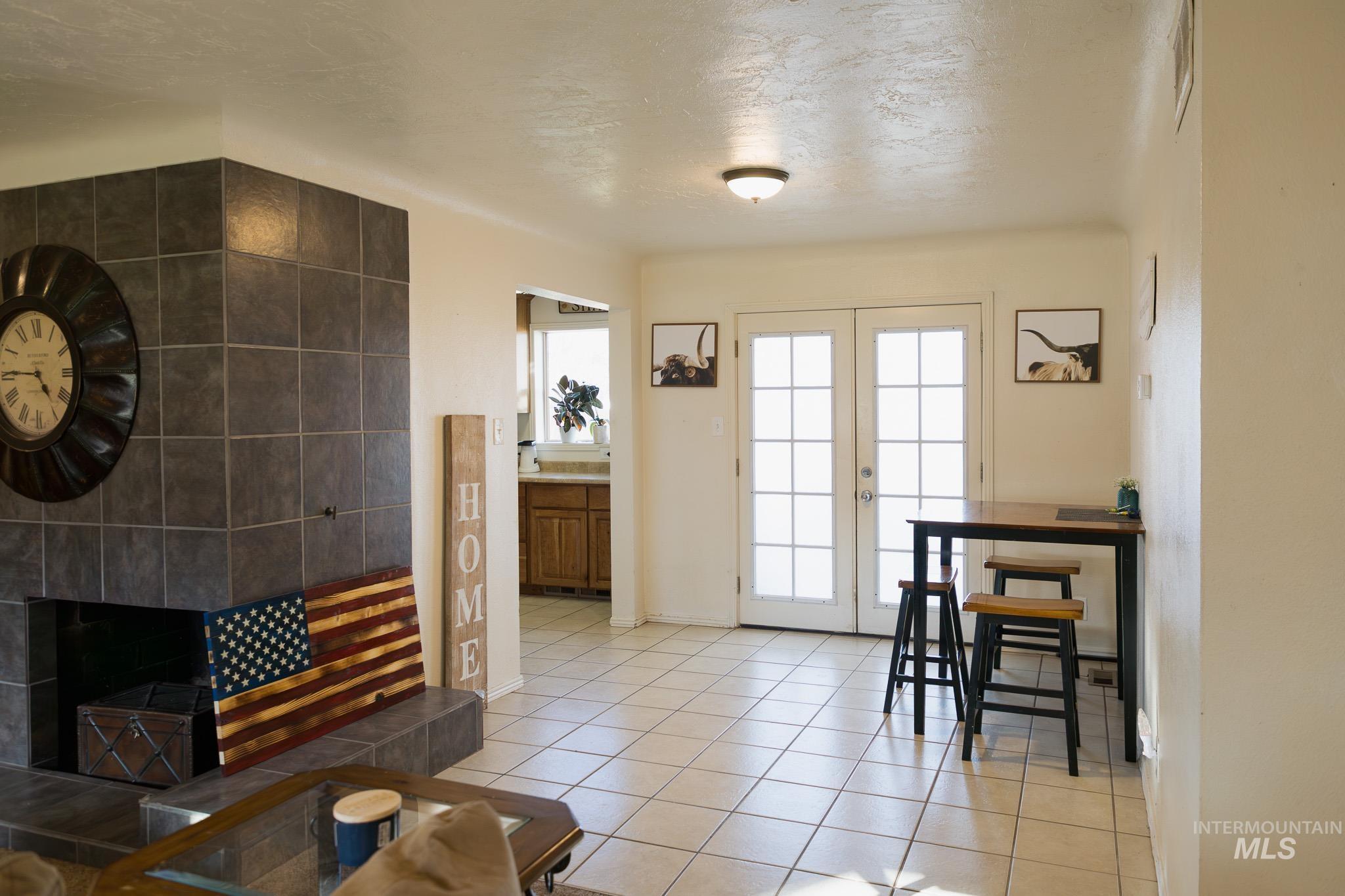 1225 SW 3rd Avenue, Ontario, Oregon 97914, 3 Bedrooms, 2 Bathrooms, Residential For Sale, Price $274,900,MLS 98971591