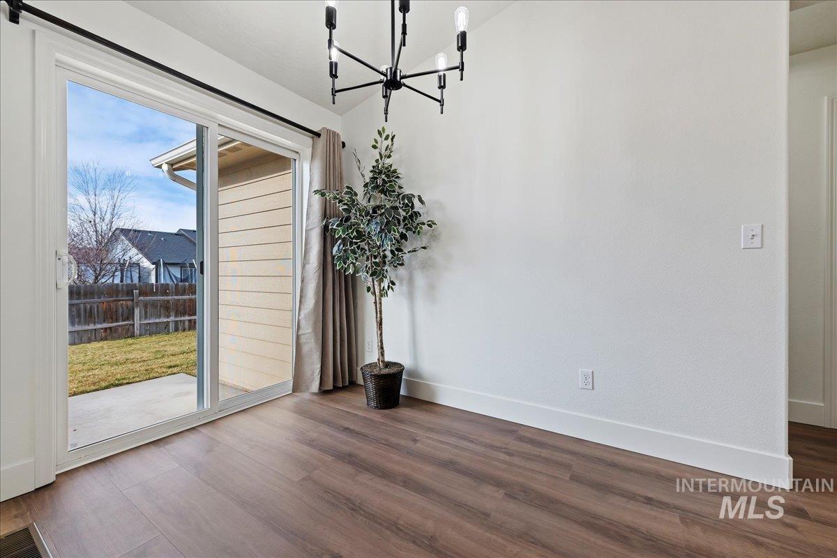 1075 Threave, Kuna, Idaho 83634, 4 Bedrooms, 2 Bathrooms, Residential For Sale, Price $379,900,MLS 98971593