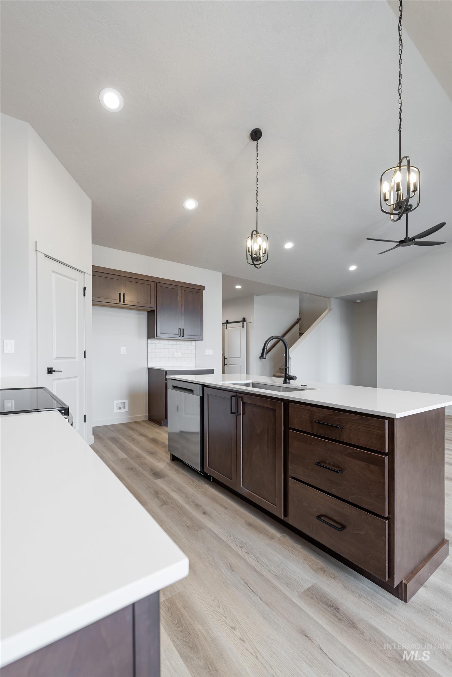 370 S Bumper Way, Boise, Idaho 83716, 3 Bedrooms, 2 Bathrooms, Residential For Sale, Price $499,900,MLS 98971594