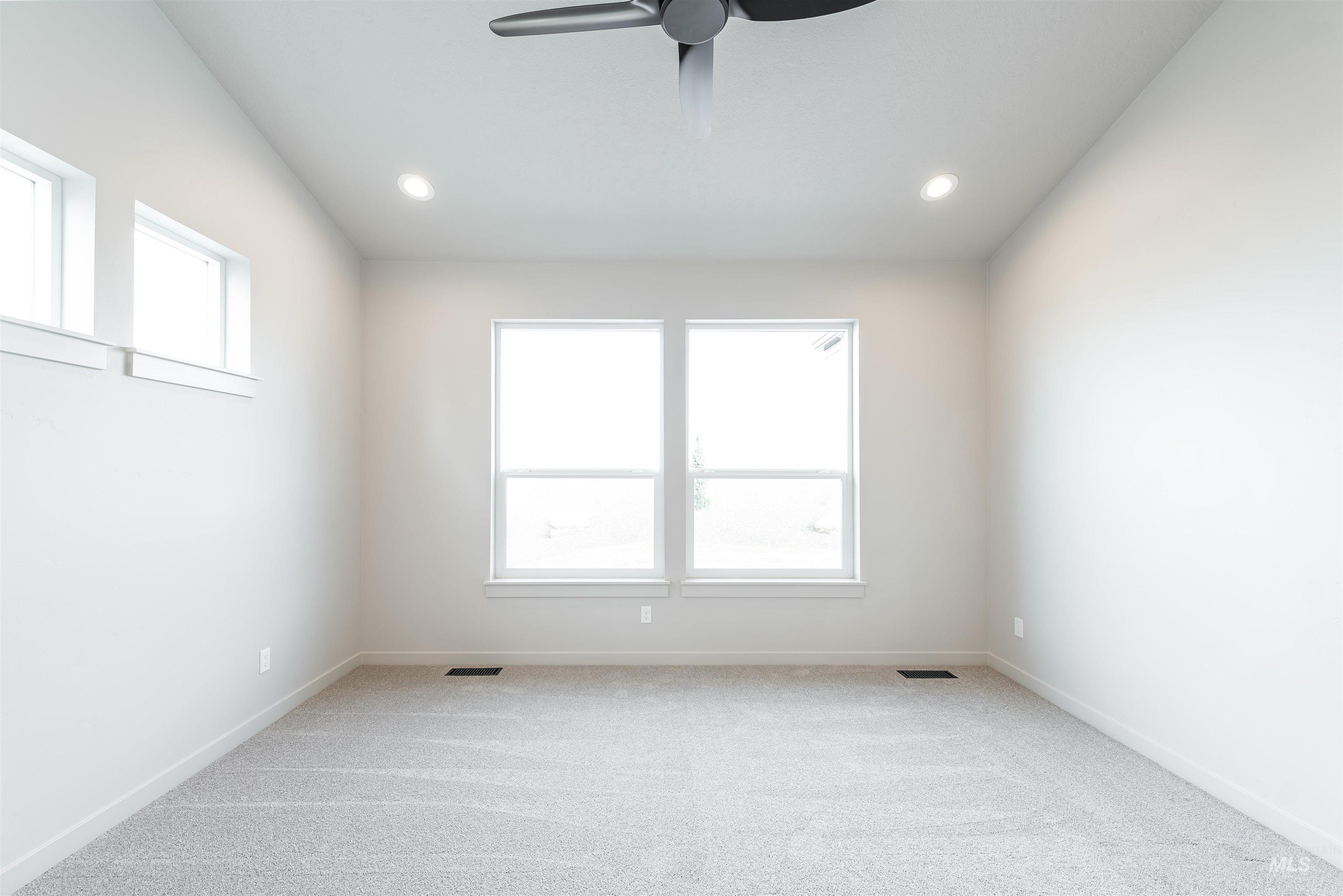 370 S Bumper Way, Boise, Idaho 83716, 3 Bedrooms, 2 Bathrooms, Residential For Sale, Price $499,900,MLS 98971594