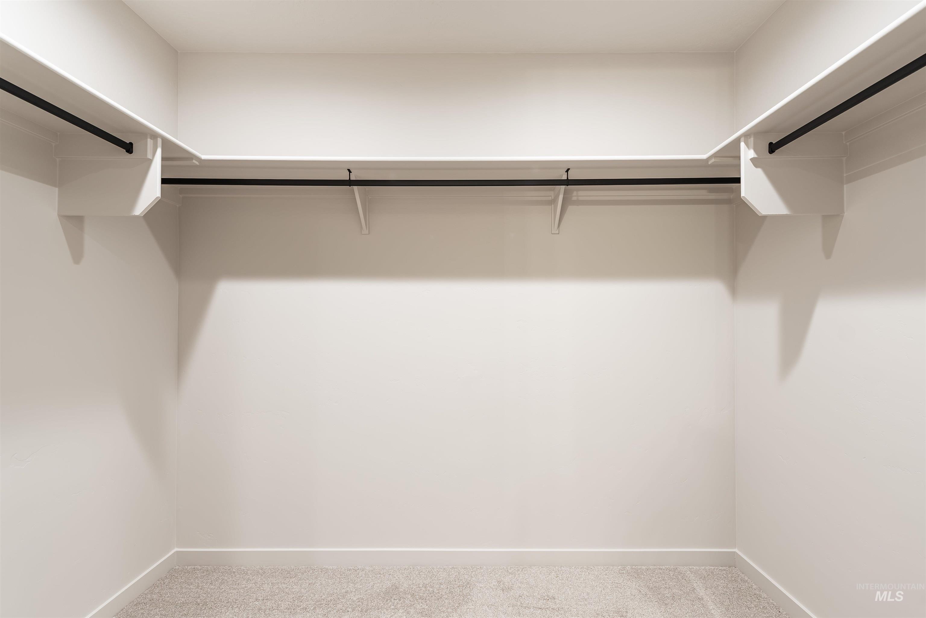 370 S Bumper Way, Boise, Idaho 83716, 3 Bedrooms, 2 Bathrooms, Residential For Sale, Price $499,900,MLS 98971594