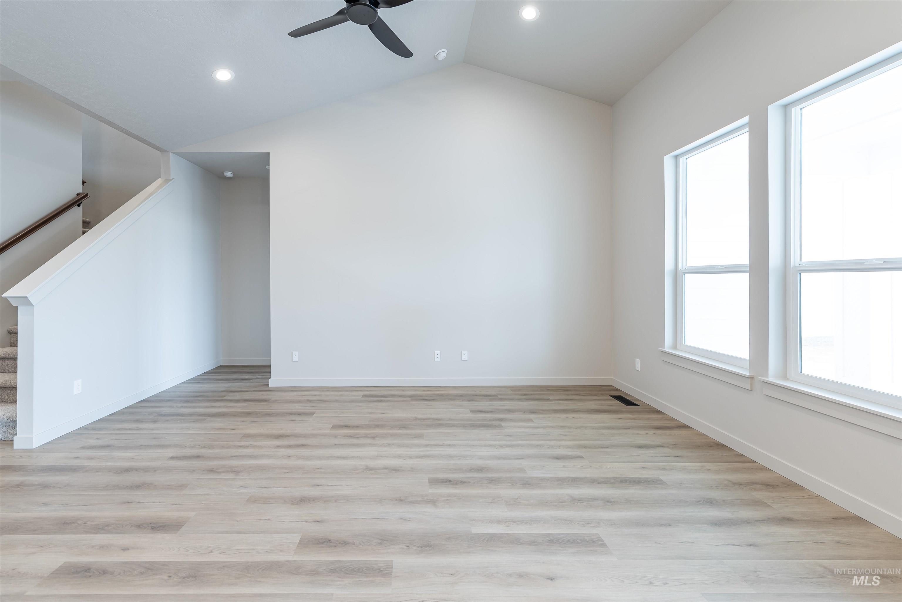 370 S Bumper Way, Boise, Idaho 83716, 3 Bedrooms, 2 Bathrooms, Residential For Sale, Price $499,900,MLS 98971594