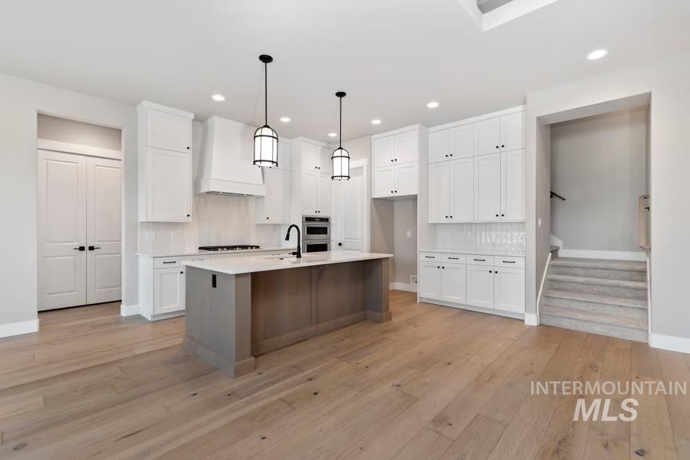 898 W Buroak Dr, Meridian, Idaho 83642, 5 Bedrooms, 3.5 Bathrooms, Residential For Sale, Price $869,880,MLS 98971595