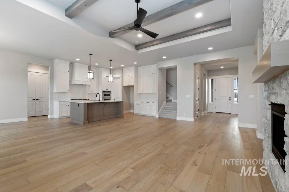 898 W Buroak Dr, Meridian, Idaho 83642, 5 Bedrooms, 3.5 Bathrooms, Residential For Sale, Price $869,880,MLS 98971595