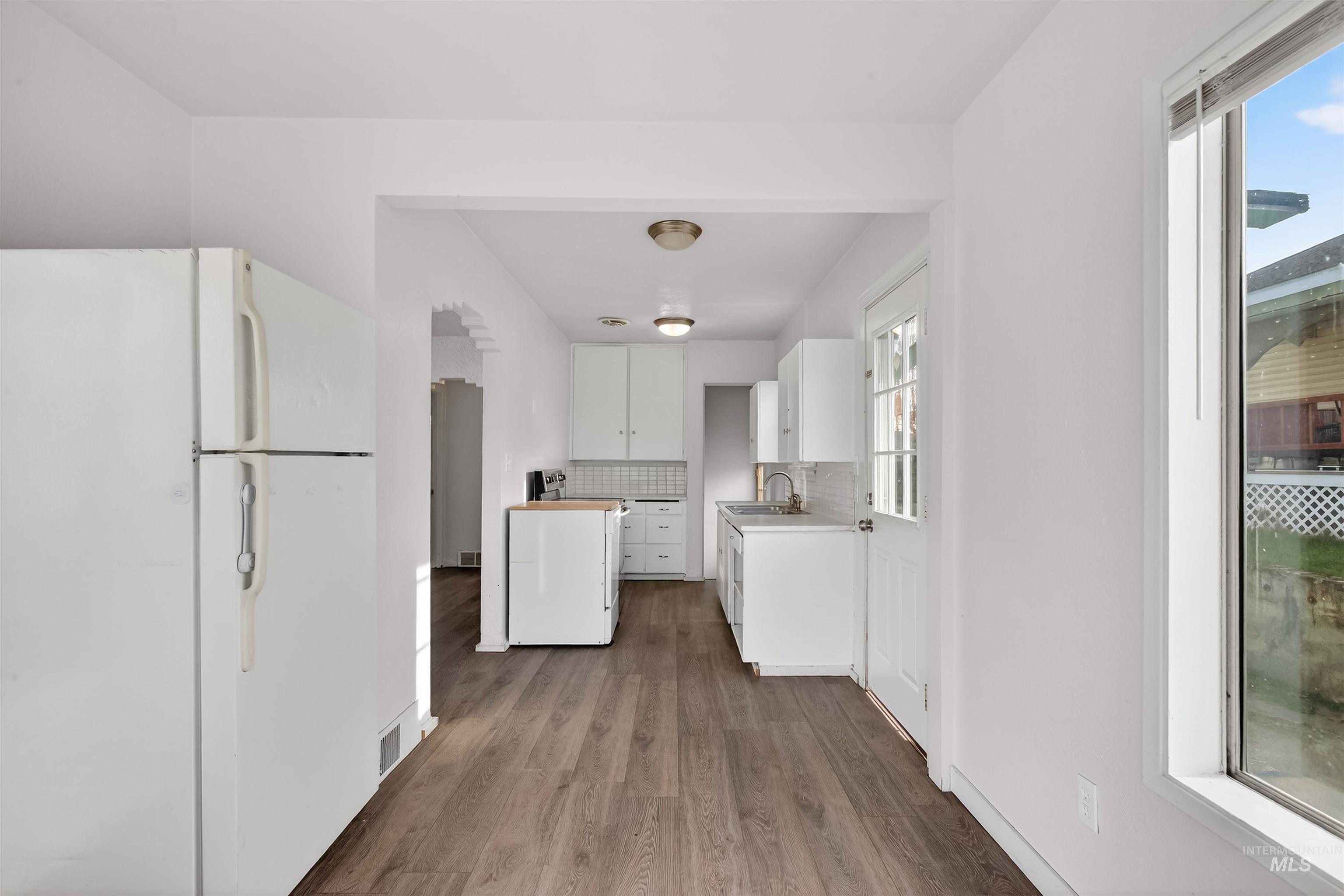 117 Sycamore, Clarkston, Washington 99403, 4 Bedrooms, 1 Bathroom, Residential For Sale, Price $239,900,MLS 98971597