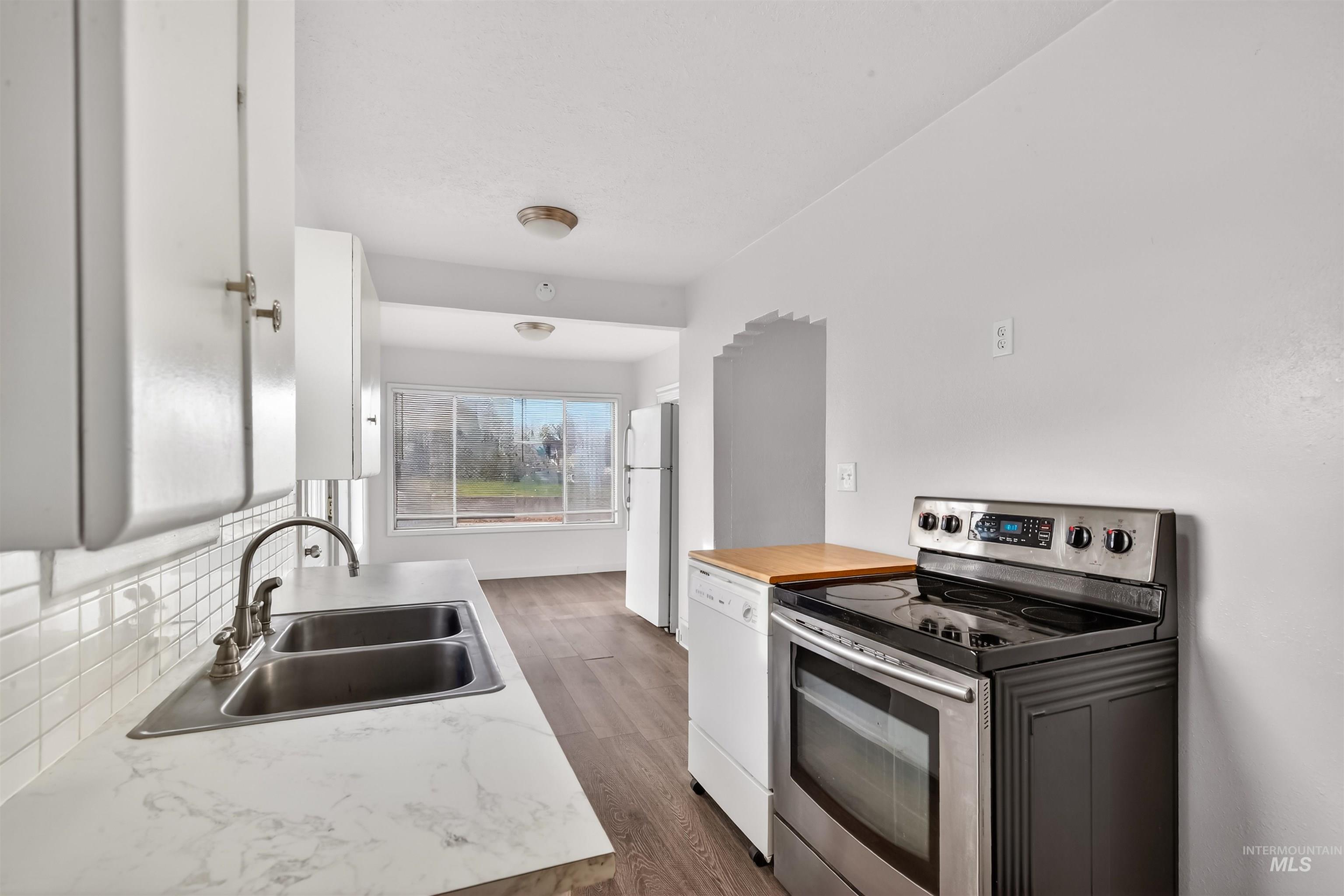 117 Sycamore, Clarkston, Washington 99403, 4 Bedrooms, 1 Bathroom, Residential For Sale, Price $239,900,MLS 98971597