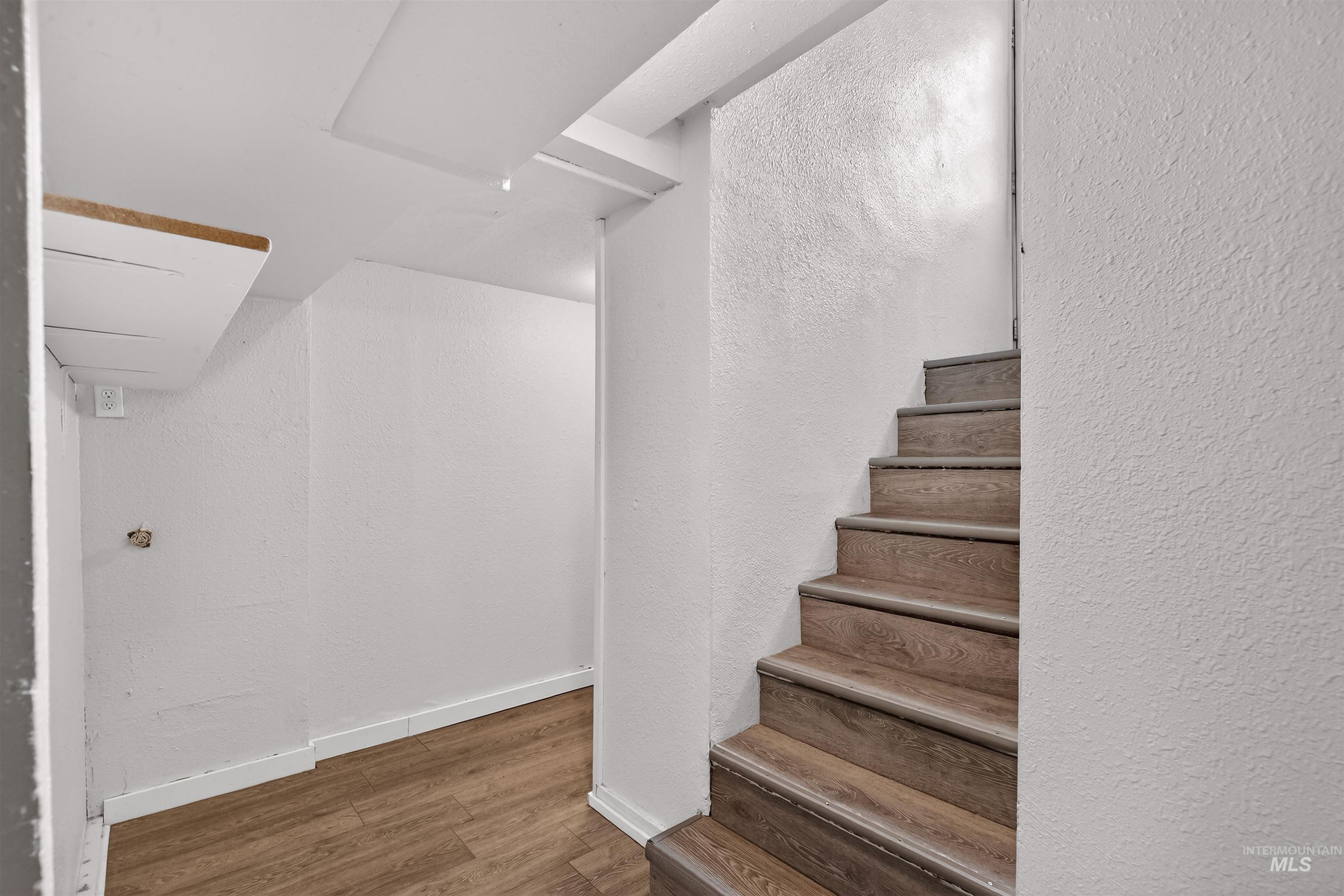 117 Sycamore, Clarkston, Washington 99403, 4 Bedrooms, 1 Bathroom, Residential For Sale, Price $239,900,MLS 98971597