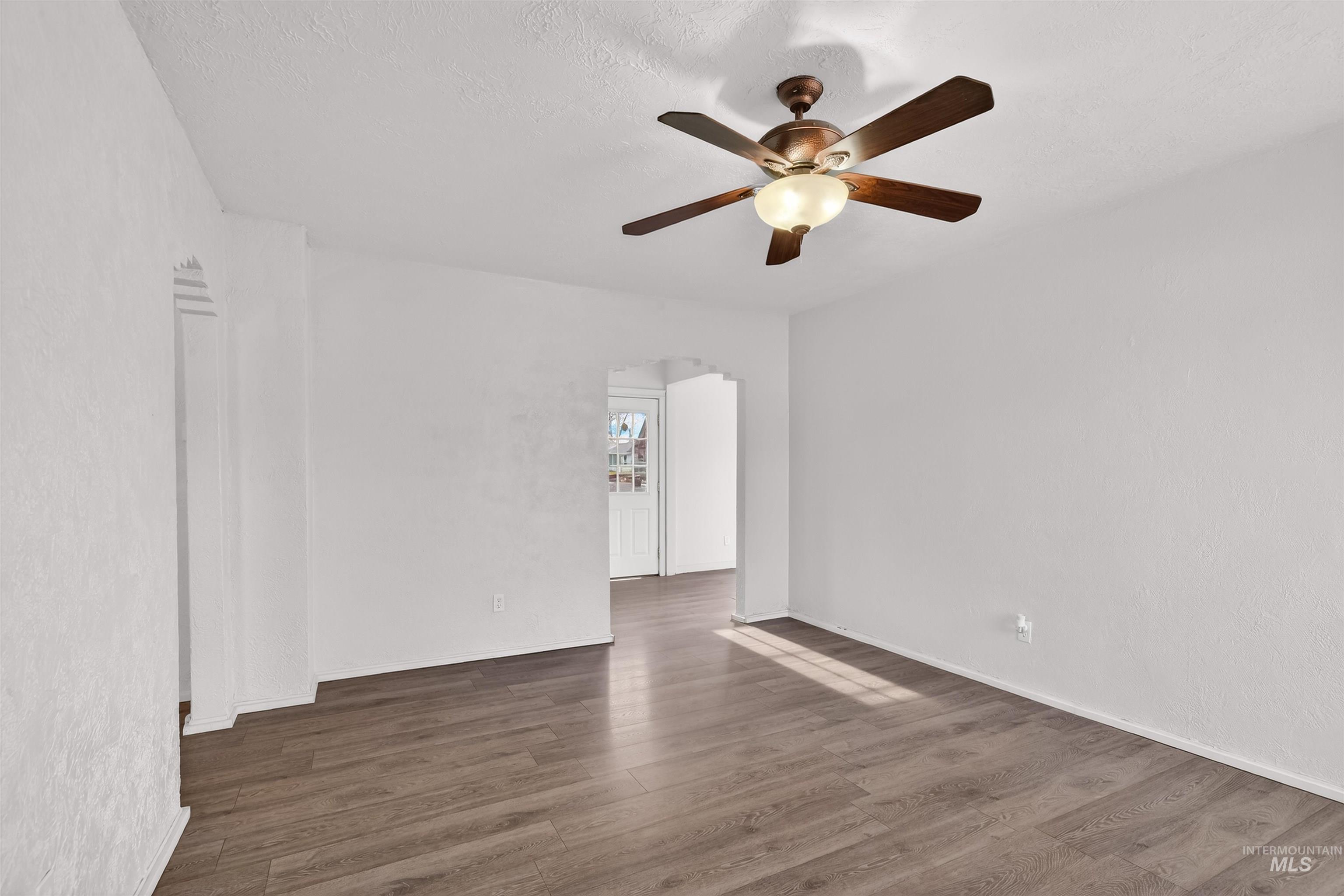 117 Sycamore, Clarkston, Washington 99403, 4 Bedrooms, 1 Bathroom, Residential For Sale, Price $239,900,MLS 98971597