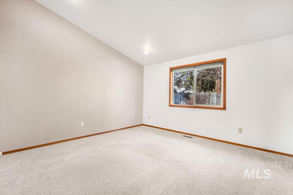 7202 W Mojave Dr, Boise, Idaho 83709, 3 Bedrooms, 2 Bathrooms, Residential For Sale, Price $399,900,MLS 98971601