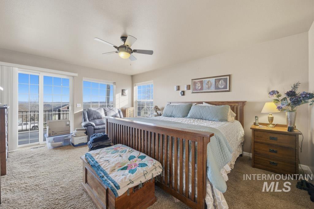 3824 Pleasant View Drive, Clarkston, Washington 99403, 5 Bedrooms, 3.5 Bathrooms, Residential For Sale, Price $647,500,MLS 98971602