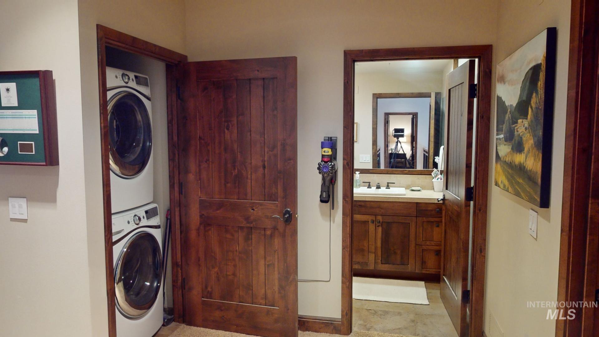 616 N 3rd, McCall, Idaho 83638, 3 Bedrooms, 4 Bathrooms, Residential For Sale, Price $855,000,MLS 98971603