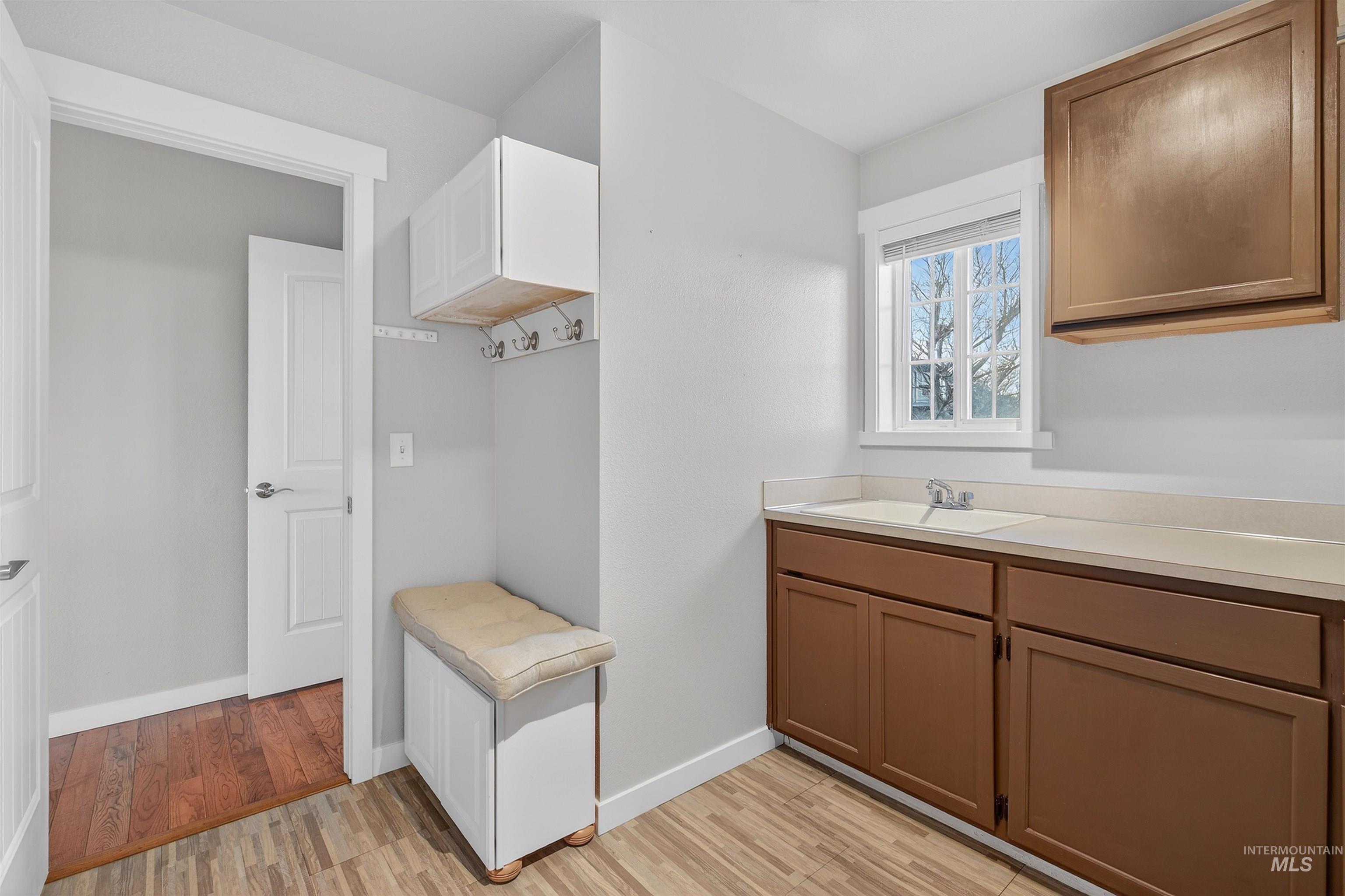 2901 Knollcrest Dr, Lewiston, Idaho 83501, 4 Bedrooms, 2.5 Bathrooms, Residential For Sale, Price $520,000,MLS 98971604