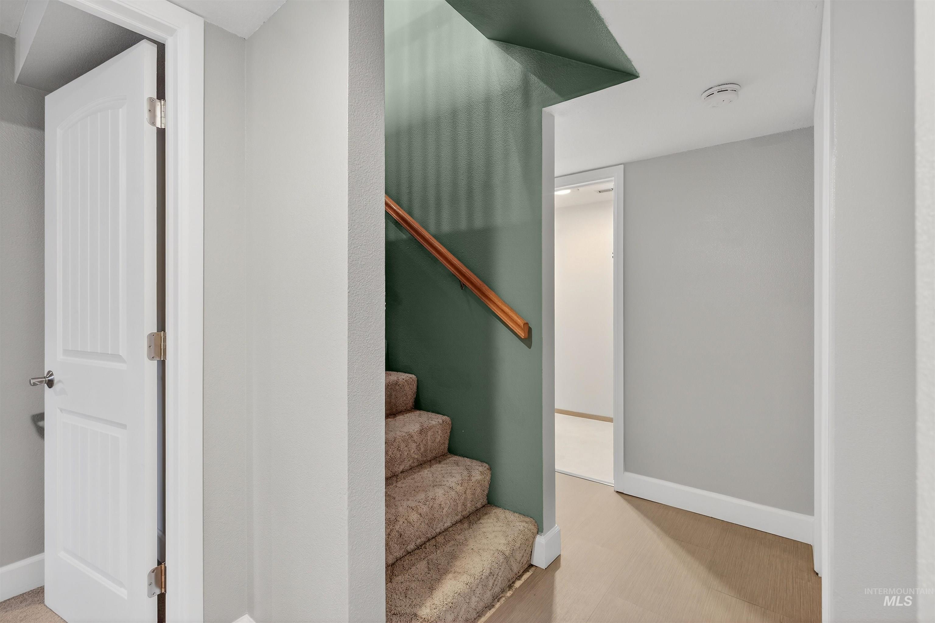 2901 Knollcrest Dr, Lewiston, Idaho 83501, 4 Bedrooms, 2.5 Bathrooms, Residential For Sale, Price $520,000,MLS 98971604