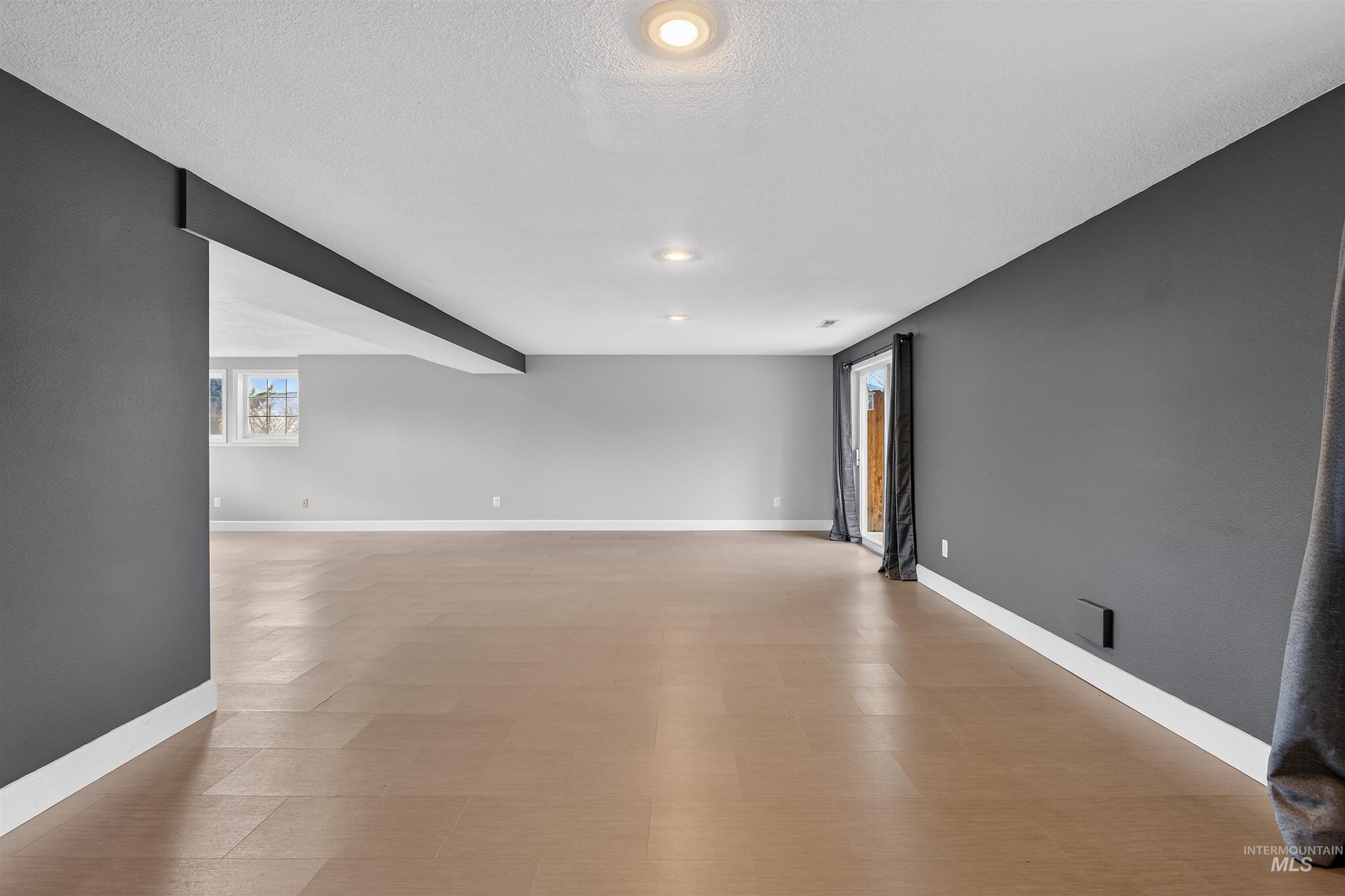 2901 Knollcrest Dr, Lewiston, Idaho 83501, 4 Bedrooms, 2.5 Bathrooms, Residential For Sale, Price $520,000,MLS 98971604