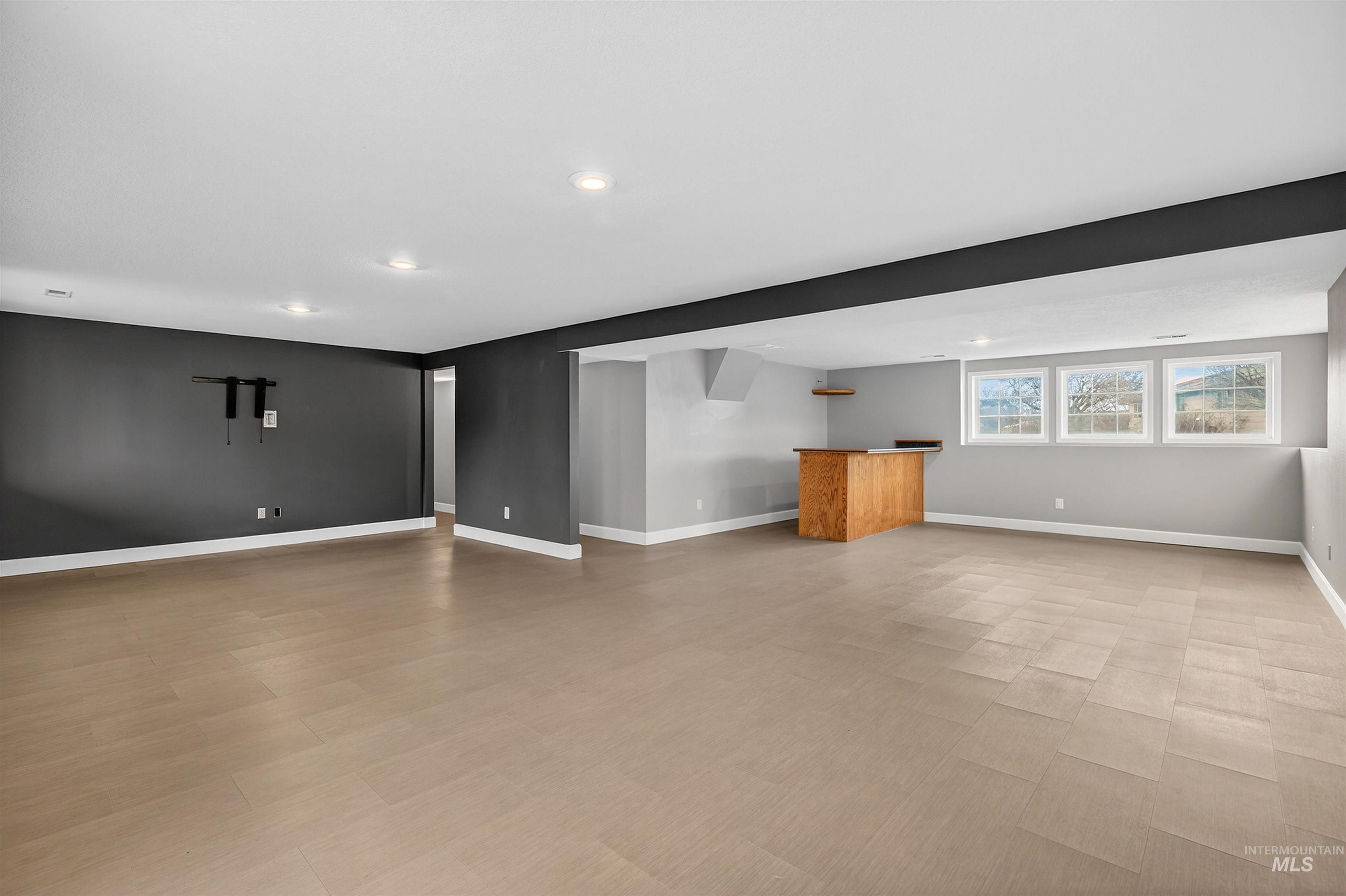 2901 Knollcrest Dr, Lewiston, Idaho 83501, 4 Bedrooms, 2.5 Bathrooms, Residential For Sale, Price $520,000,MLS 98971604