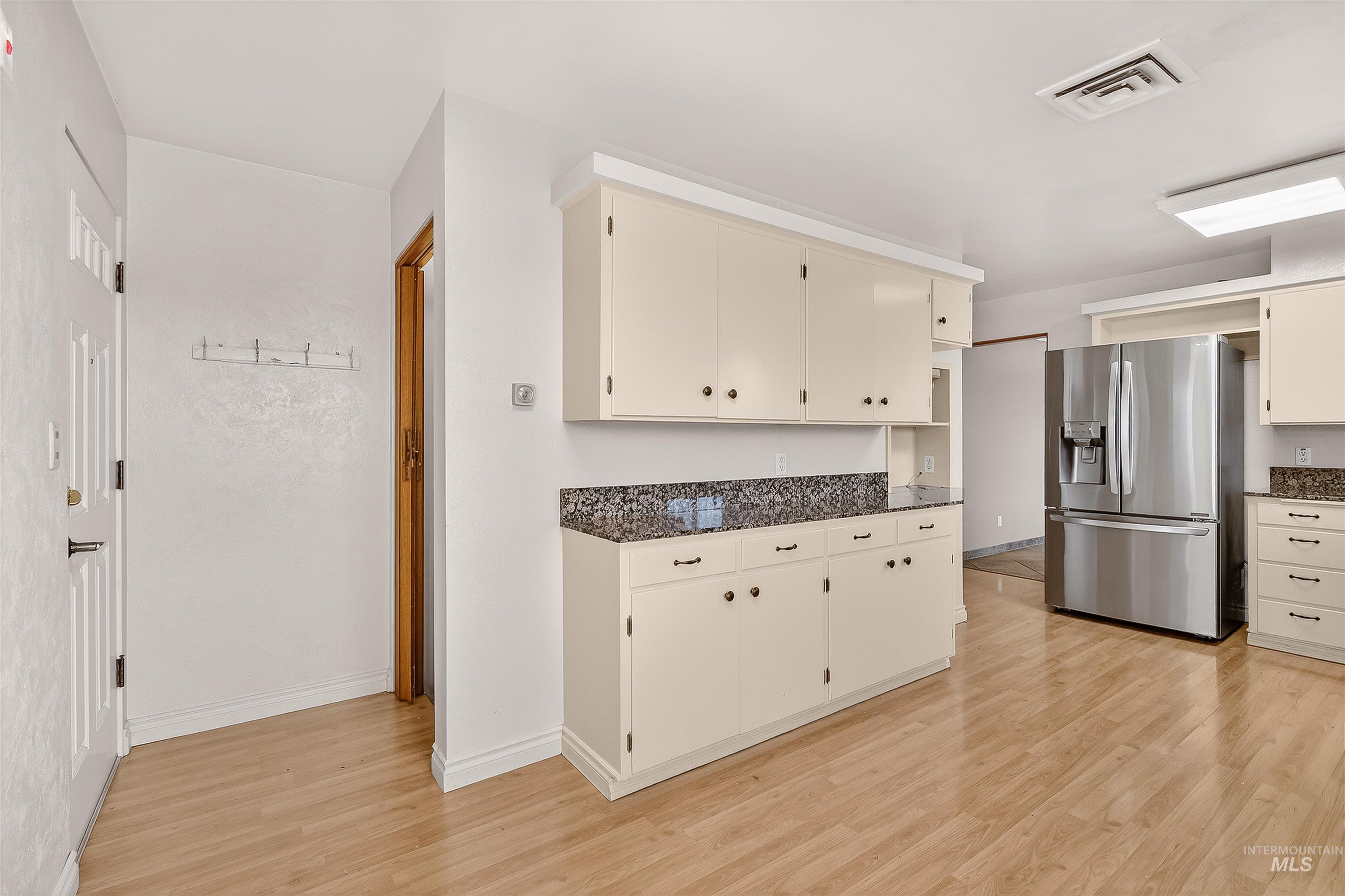 1615 Prospect Avenue, Lewiston, Idaho 83501, 4 Bedrooms, 2.5 Bathrooms, Residential For Sale, Price $435,000,MLS 98971605