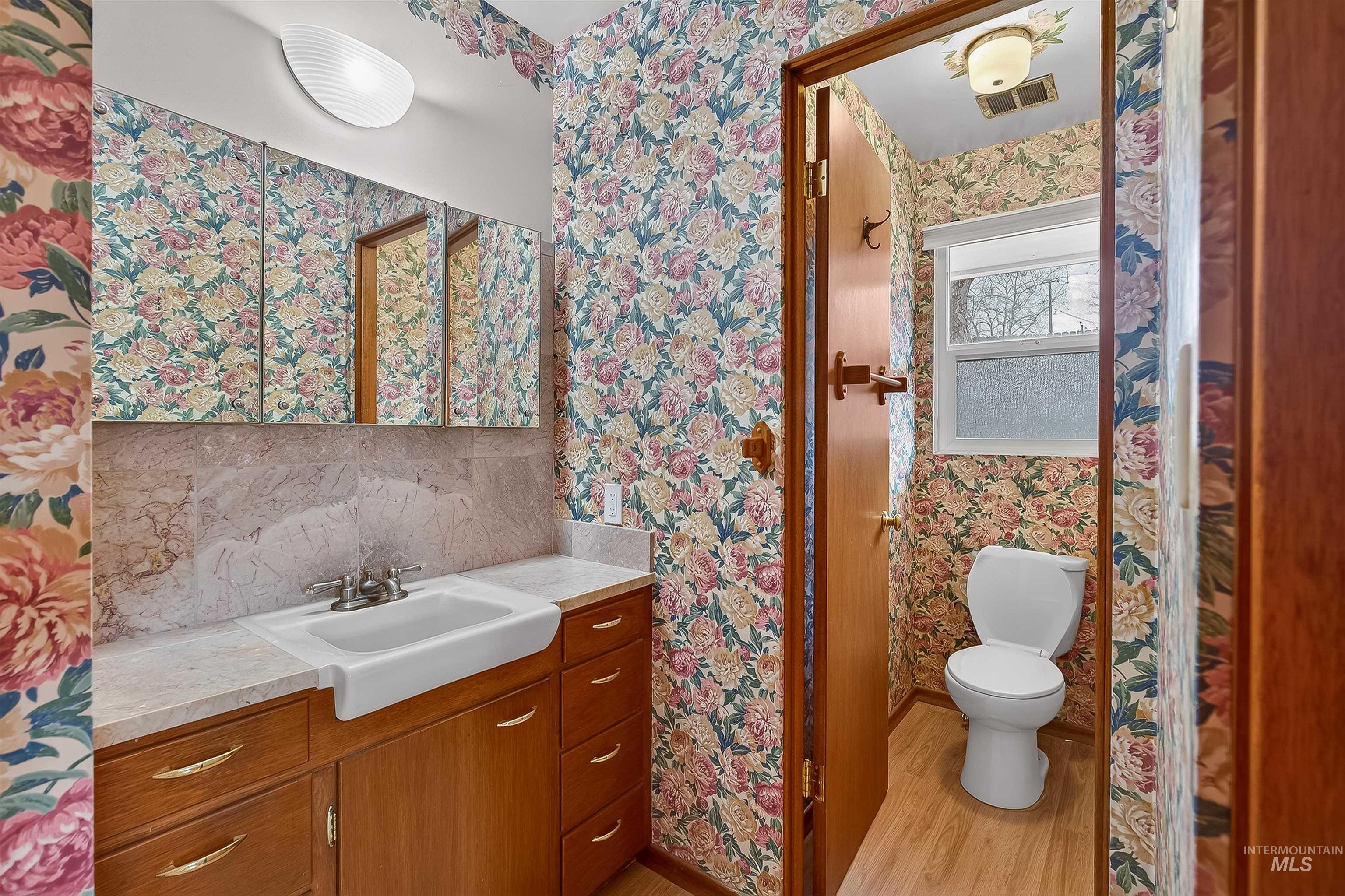 1615 Prospect Avenue, Lewiston, Idaho 83501, 4 Bedrooms, 2.5 Bathrooms, Residential For Sale, Price $435,000,MLS 98971605