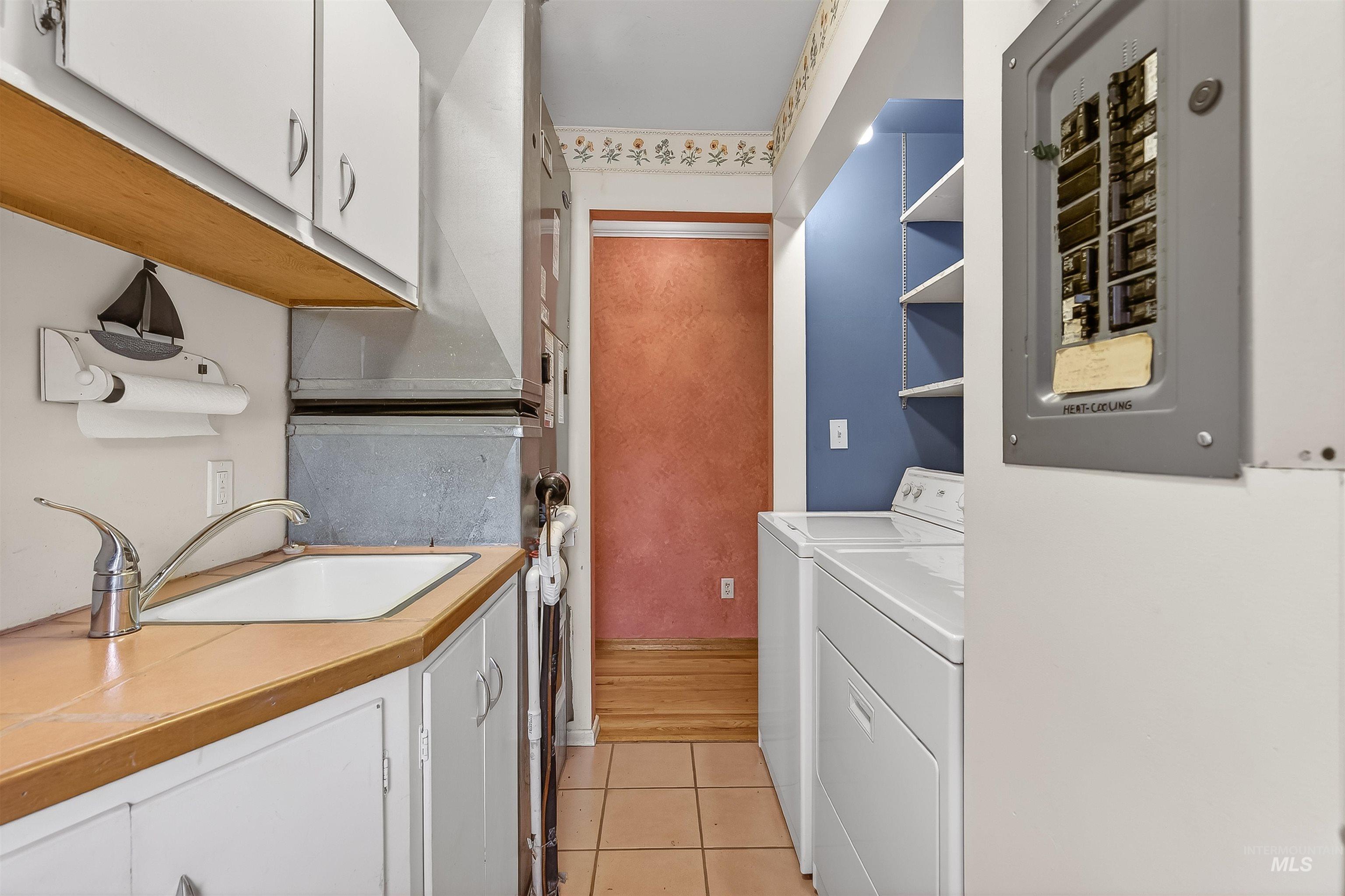 1615 Prospect Avenue, Lewiston, Idaho 83501, 4 Bedrooms, 2.5 Bathrooms, Residential For Sale, Price $435,000,MLS 98971605