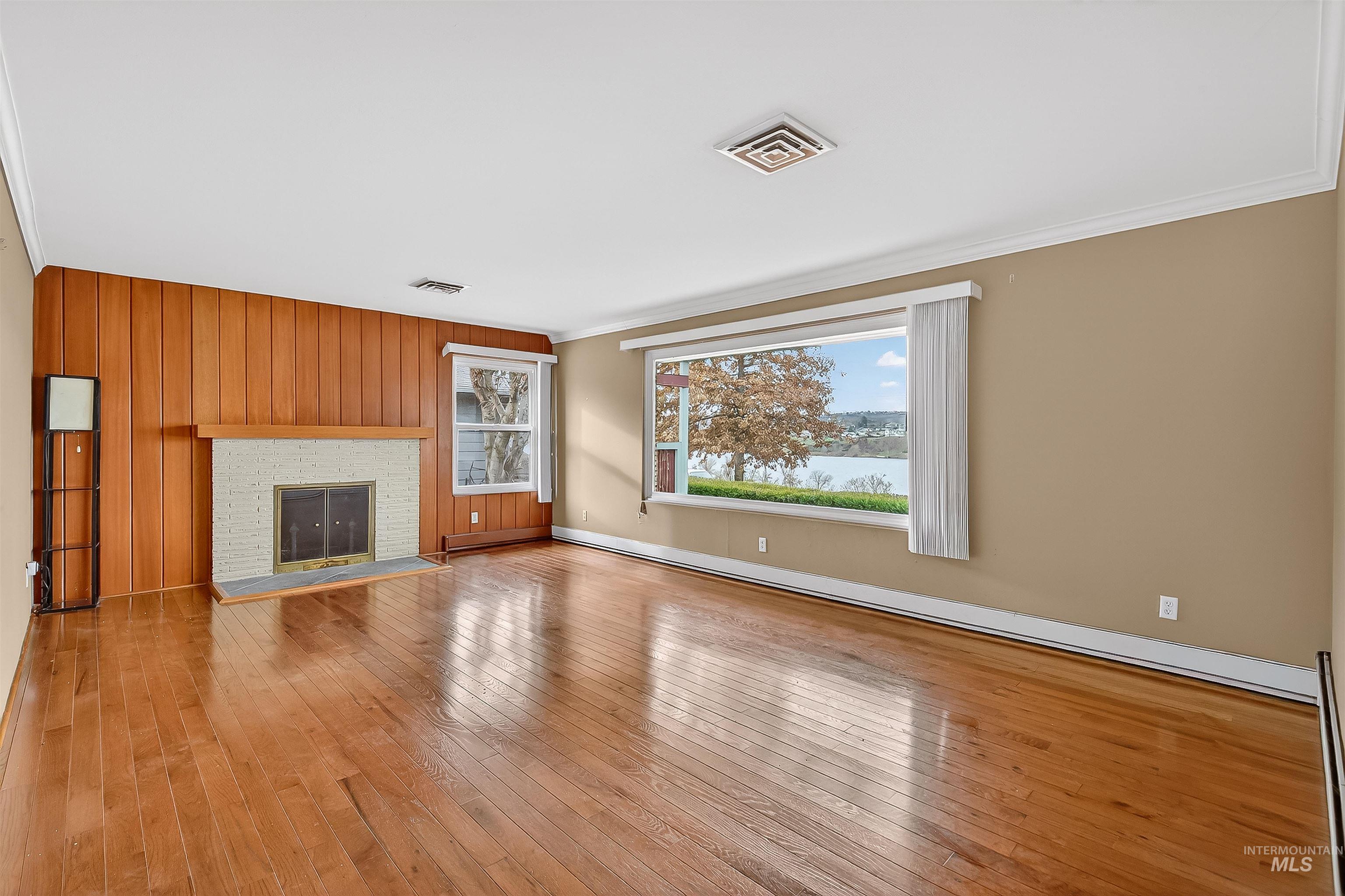 1615 Prospect Avenue, Lewiston, Idaho 83501, 4 Bedrooms, 2.5 Bathrooms, Residential For Sale, Price $435,000,MLS 98971605