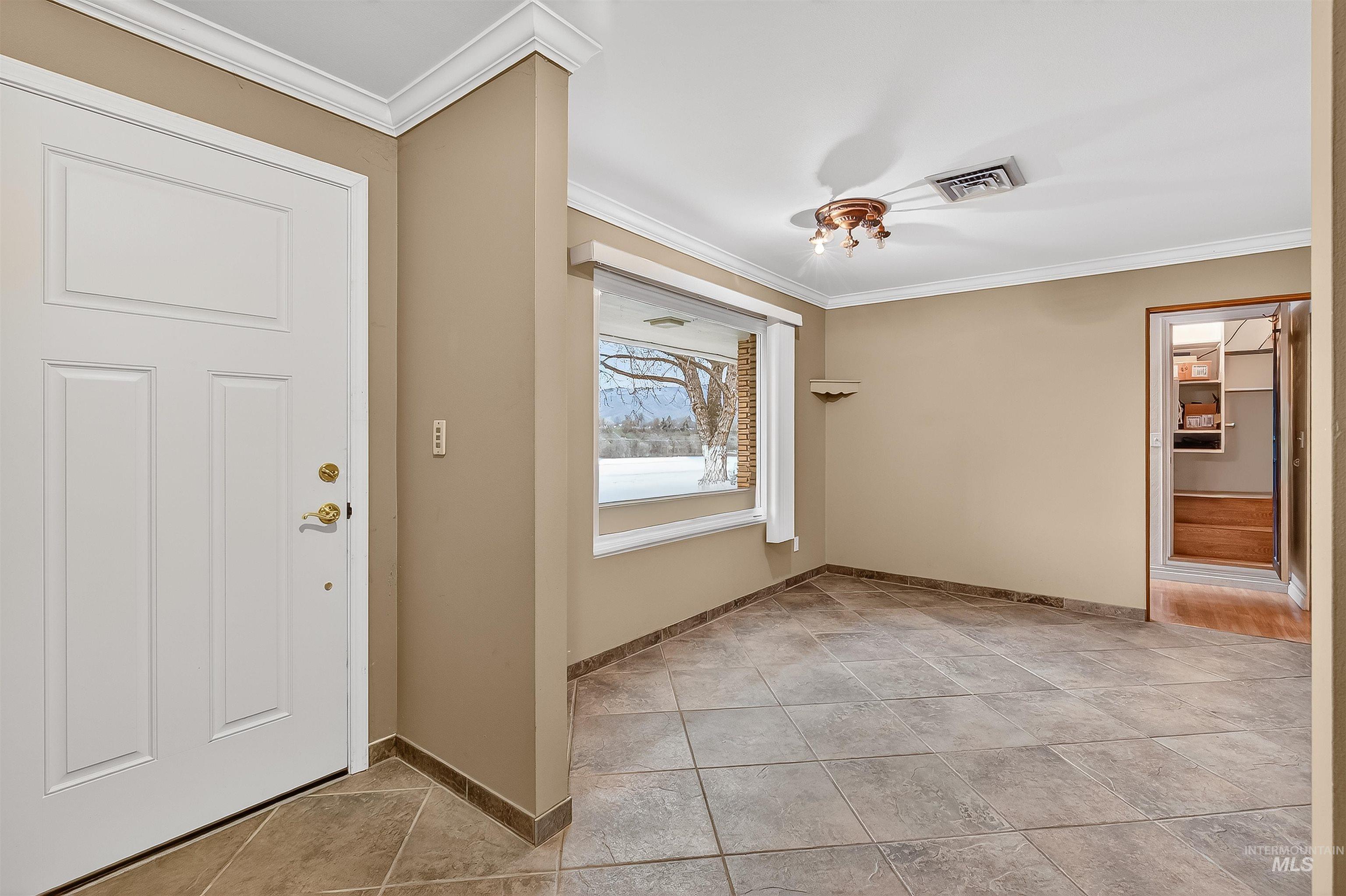 1615 Prospect Avenue, Lewiston, Idaho 83501, 4 Bedrooms, 2.5 Bathrooms, Residential For Sale, Price $435,000,MLS 98971605