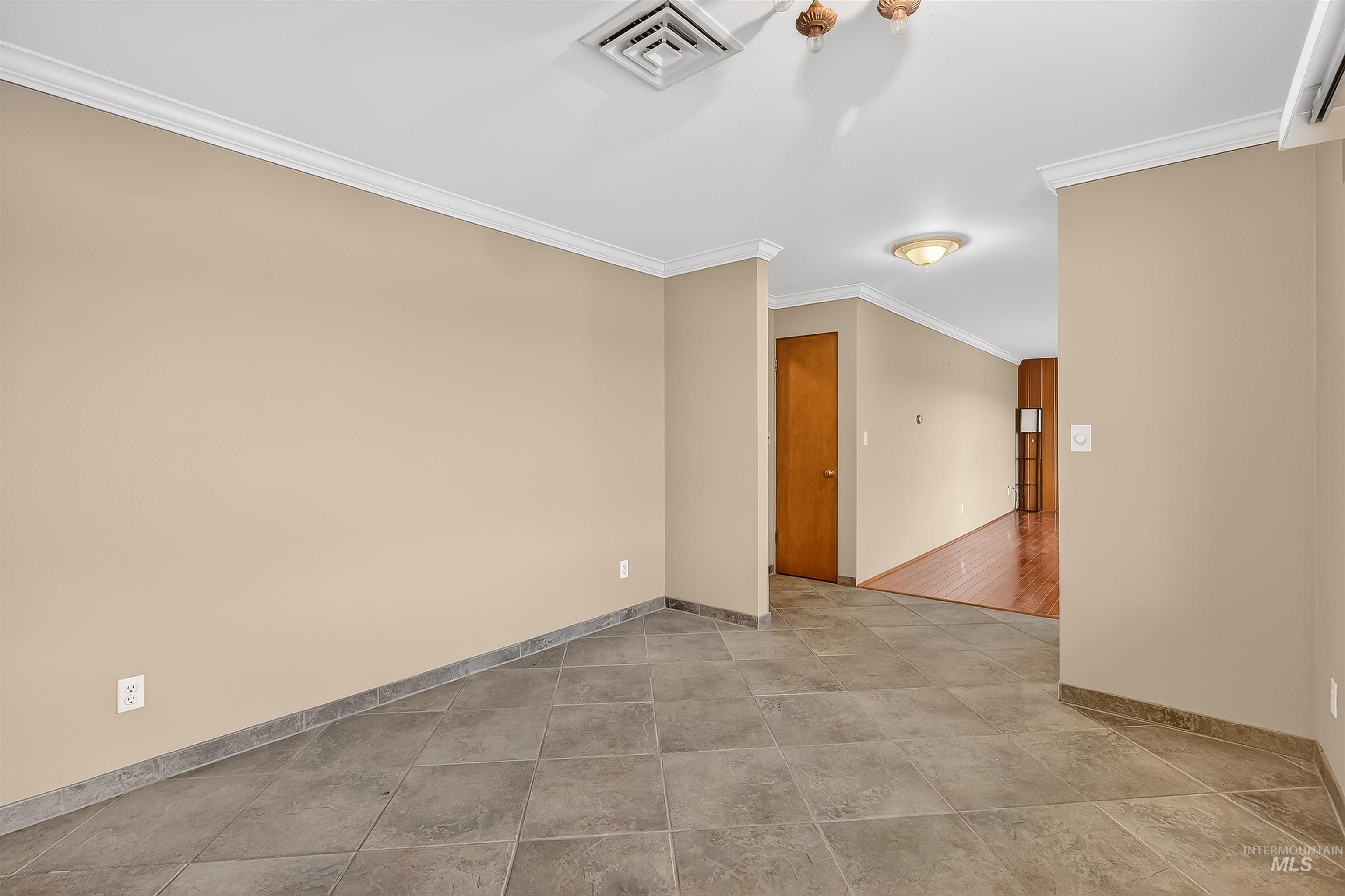 1615 Prospect Avenue, Lewiston, Idaho 83501, 4 Bedrooms, 2.5 Bathrooms, Residential For Sale, Price $435,000,MLS 98971605