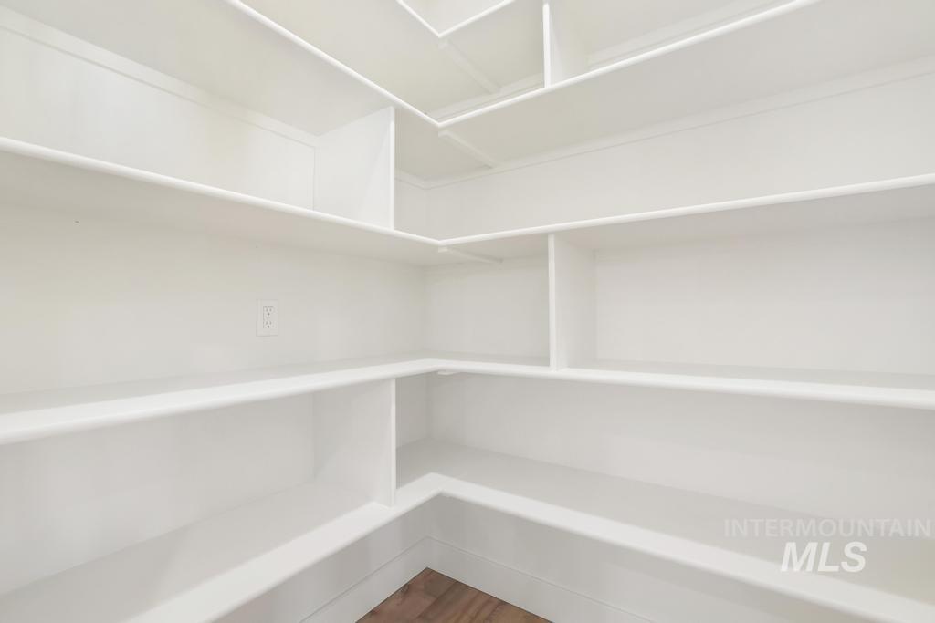 530 Full Moon Way, Twin Falls, Idaho 83301, 3 Bedrooms, 2 Bathrooms, Residential For Sale, Price $490,000,MLS 98971612