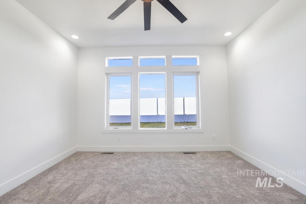 530 Full Moon Way, Twin Falls, Idaho 83301, 3 Bedrooms, 2 Bathrooms, Residential For Sale, Price $490,000,MLS 98971612