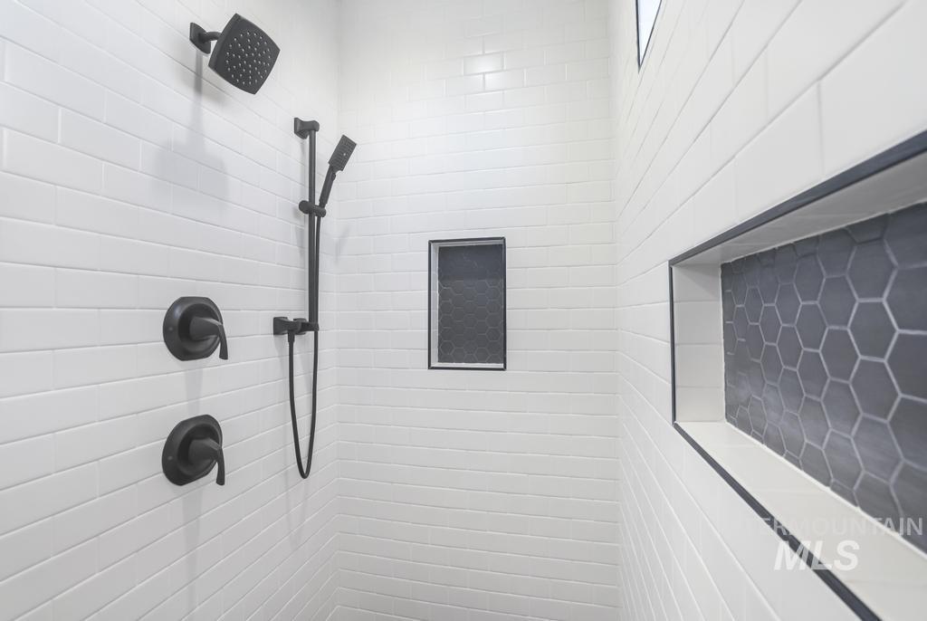 530 Full Moon Way, Twin Falls, Idaho 83301, 3 Bedrooms, 2 Bathrooms, Residential For Sale, Price $490,000,MLS 98971612