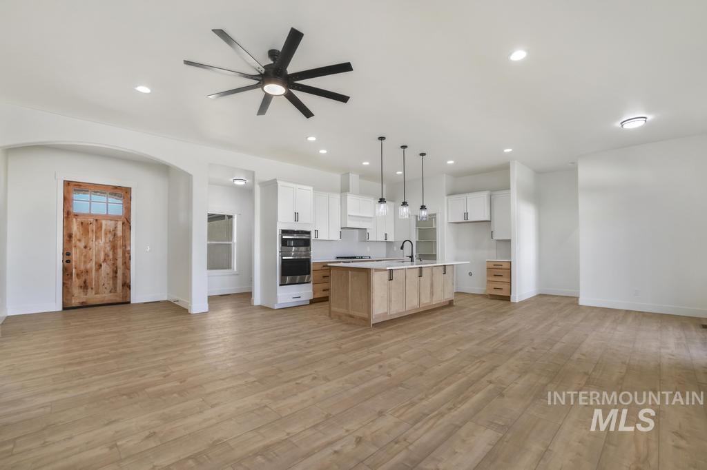 530 Full Moon Way, Twin Falls, Idaho 83301, 3 Bedrooms, 2 Bathrooms, Residential For Sale, Price $490,000,MLS 98971612