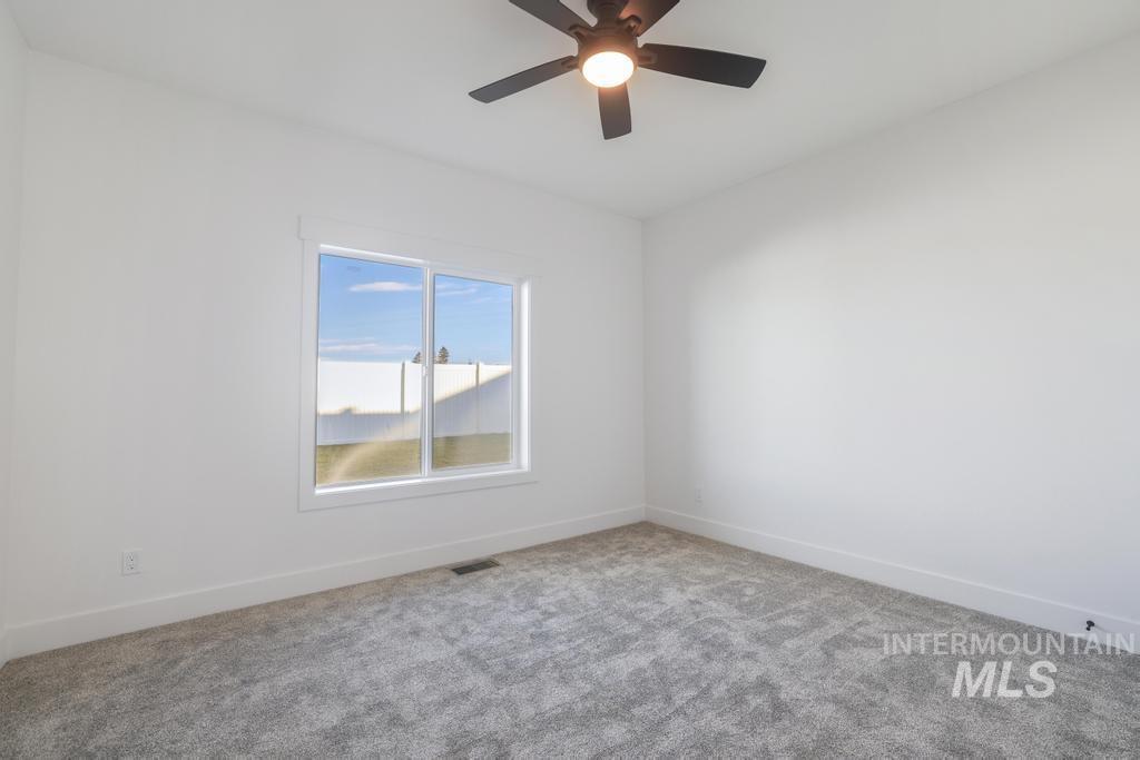 530 Full Moon Way, Twin Falls, Idaho 83301, 3 Bedrooms, 2 Bathrooms, Residential For Sale, Price $490,000,MLS 98971612