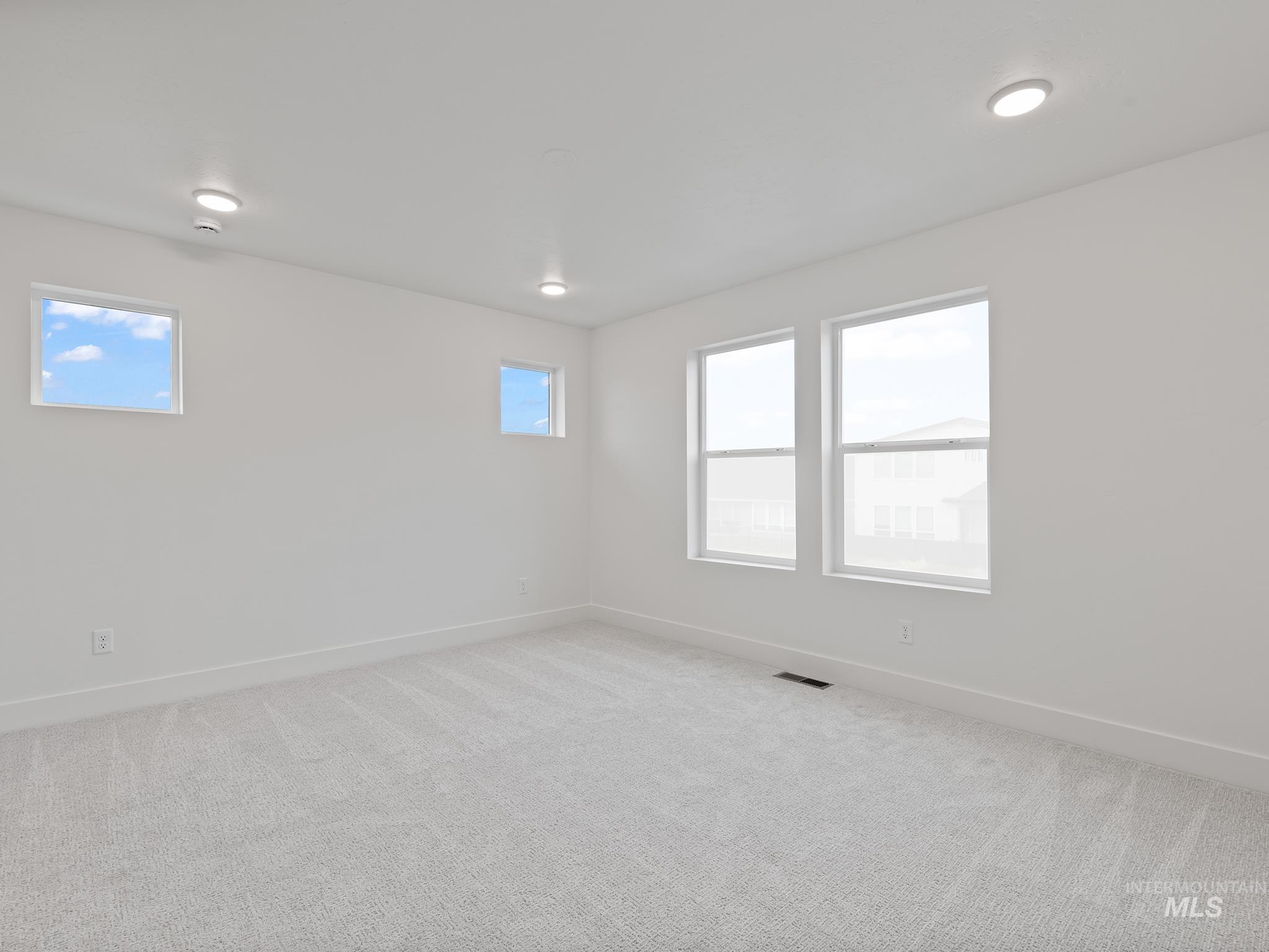 2160 E Deep Purple Ln, Meridian, Idaho 83642, 3 Bedrooms, 2.5 Bathrooms, Residential For Sale, Price $414,900,MLS 98971613